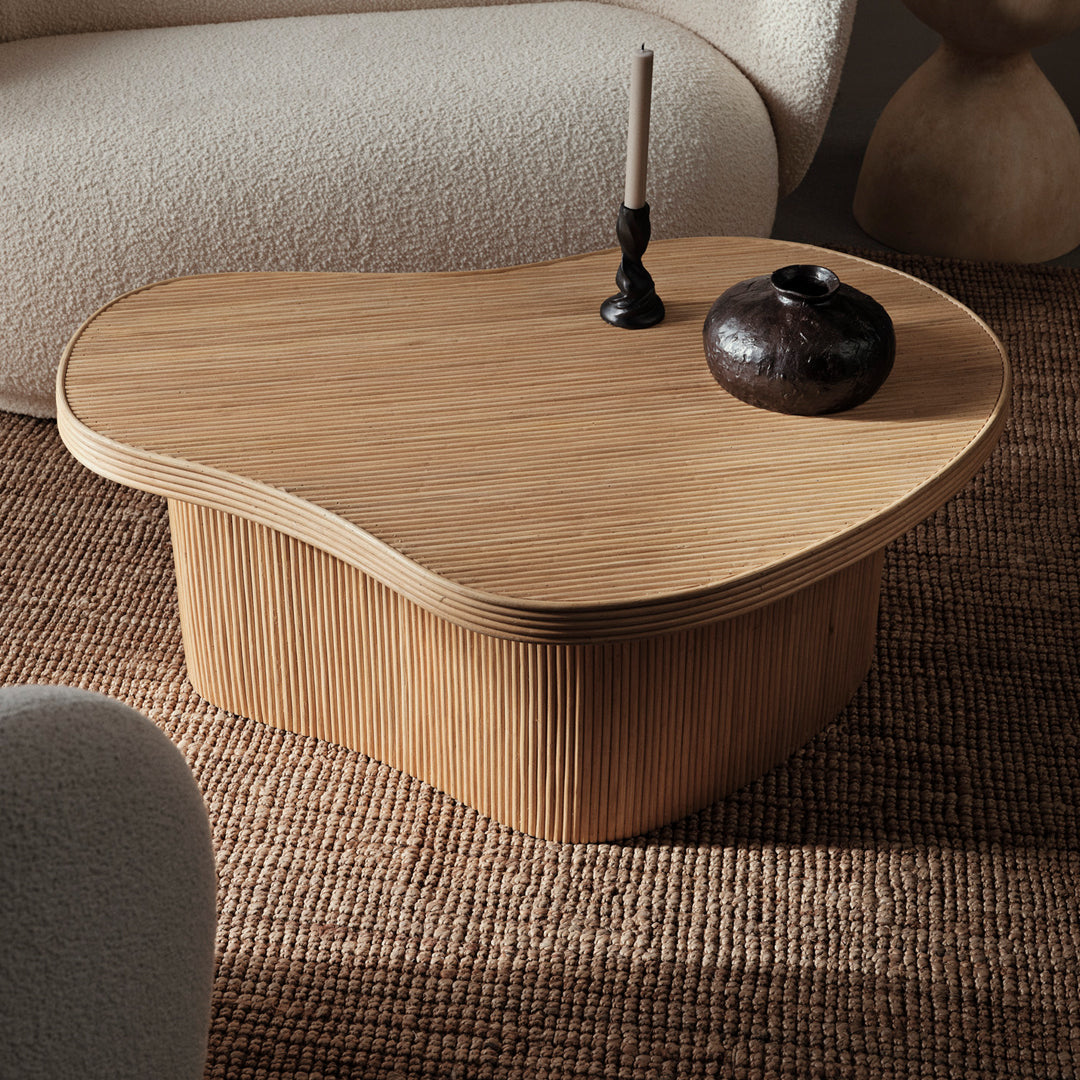 Modern Isola Coffee Table - Mid-Century Style Wooden Living Room Table with Storage Shelf - Perfect for Small Spaces, Apartments & Home Decor