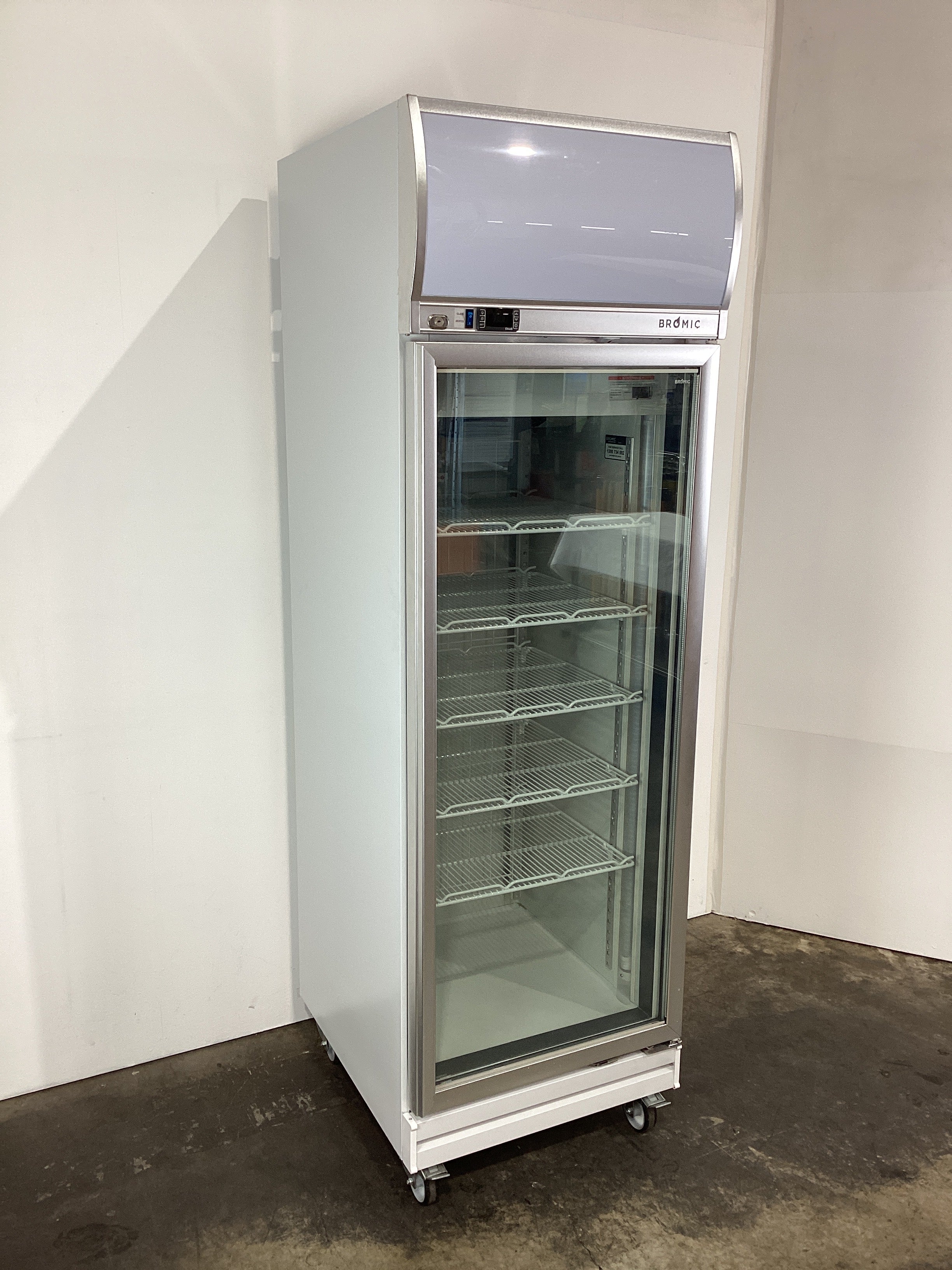 Bromic UF0500LF Upright Freezer - 21.2 Cu. Ft. Energy Star Certified Deep Freezer for Home, Restaurant & Commercial Use - Perfect for Storing Meat, Frozen Food & Bulk Groceries