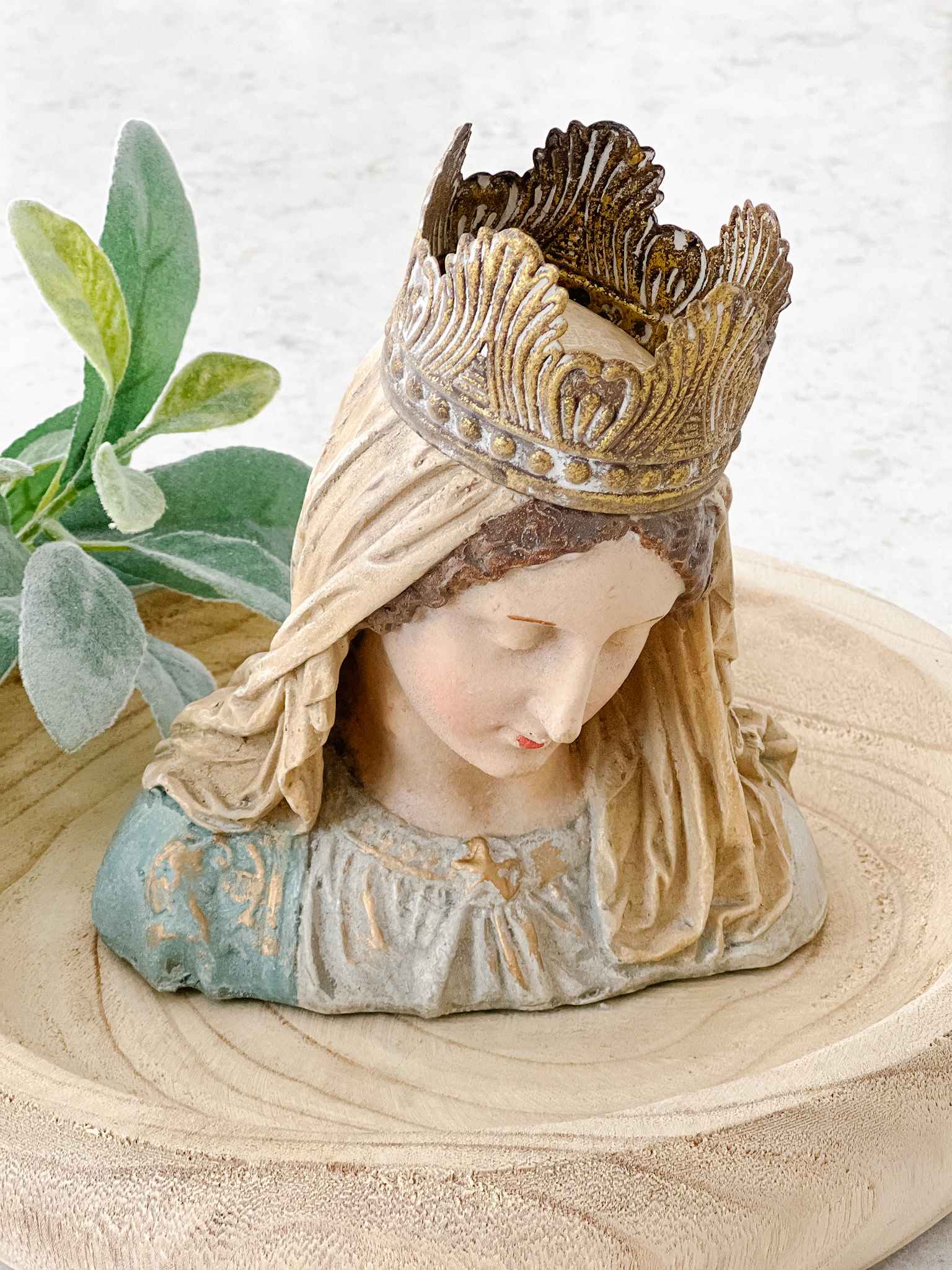 Antique Virgin Mary Statue - Handcrafted Religious Home Decor for Prayer Altar, Catholic Gifts & Christian Collectibles | Perfect for Church, Home Shrine & Spiritual Meditation