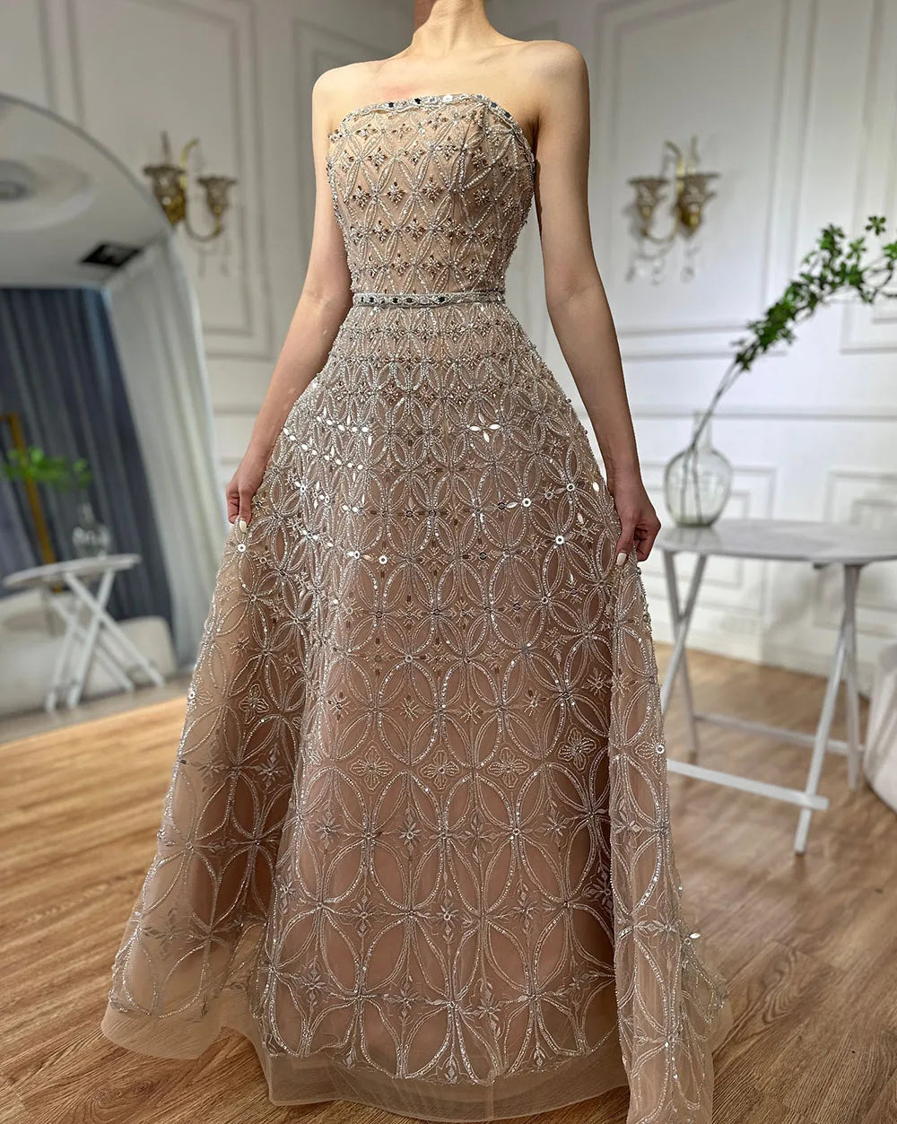 Elegant Beaded Long Evening Dresses for Women - Luxury Dubai Arabic Gray A-Line Gowns for Prom, Wedding & Formal Occasions | LA72755