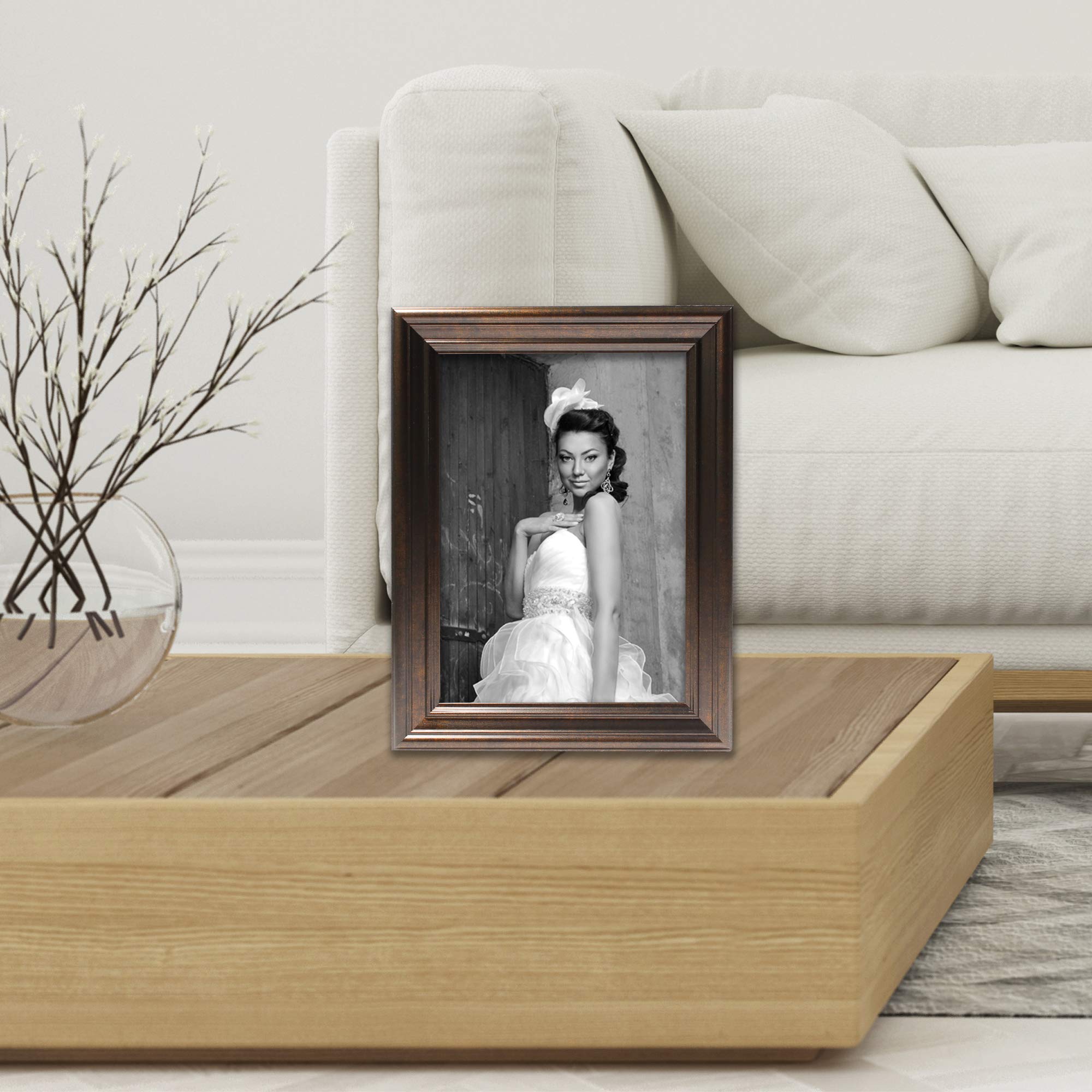 Lawrence Frames 535557 Bronze 5x7 Classic Detailed Oil Rubbed Picture Frame - Perfect for Displaying Family Photos, Wedding Portraits & Home Decor