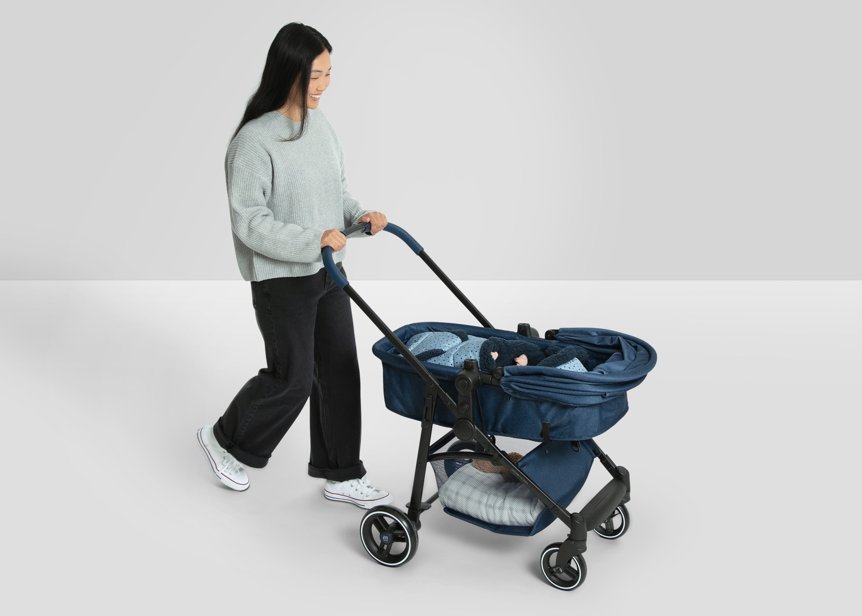 BabyGap Infant Stroller Footmuff - Warm & Cozy Winter Stroller Cover for Newborns & Toddlers - Perfect for Cold Weather Walks, Shopping Trips & Outdoor Adventures