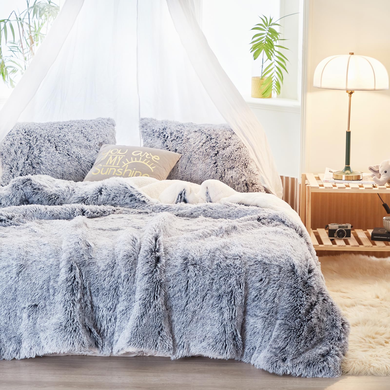 Luxury Faux Fur Shaggy Comforter Set Twin Size - Ultra Soft Plush & Sherpa Reversible Bedding in Grey/White - 3 Piece Fluffy Fuzzy Comforter with Pillowcases - Perfect for Winter Warmth & Cozy Bedroom Decor