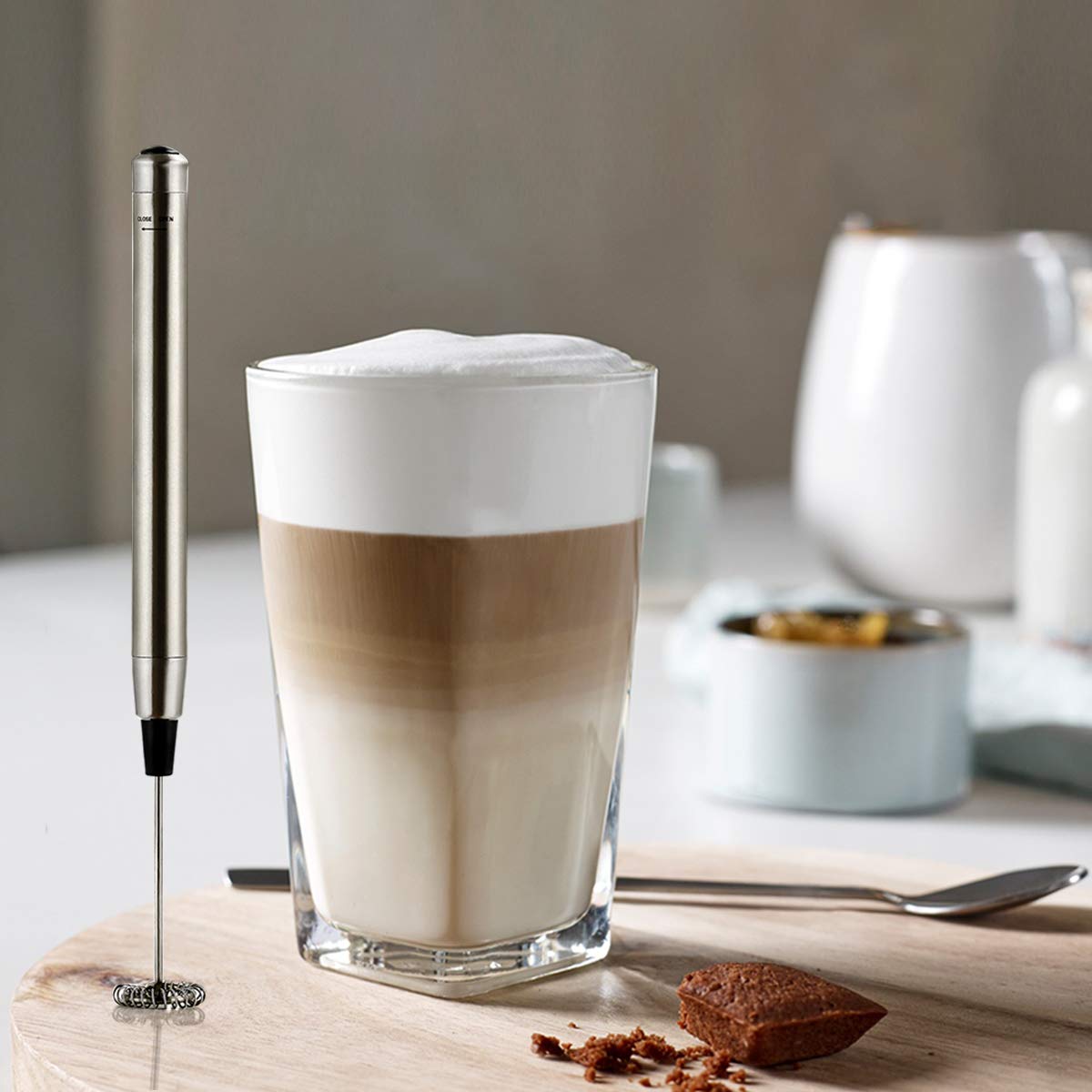 Ovente FRS1010S Electric Milk Frother - Handheld Portable Mixer with Stainless Steel Whisk, Battery Powered (2 AAA) - Compact Design for Coffee, Latte, Hot Chocolate & More - Perfect for Home, Office & Travel Use