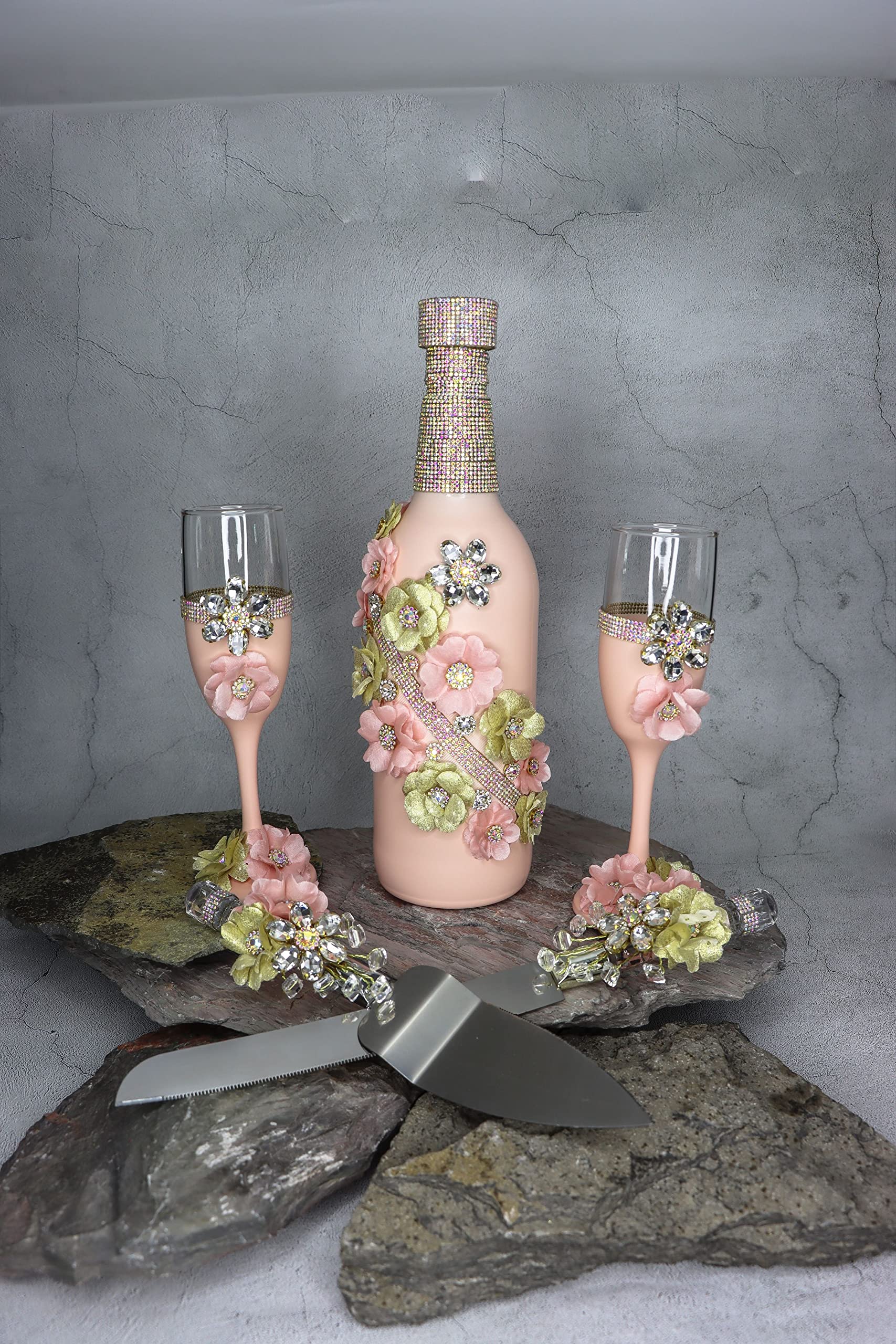 Elegant Royal Blue & Gold Champagne Glasses Set for Quinceañera, Sweet 16, Weddings & Special Celebrations - Perfect for Toasting & Party Decor