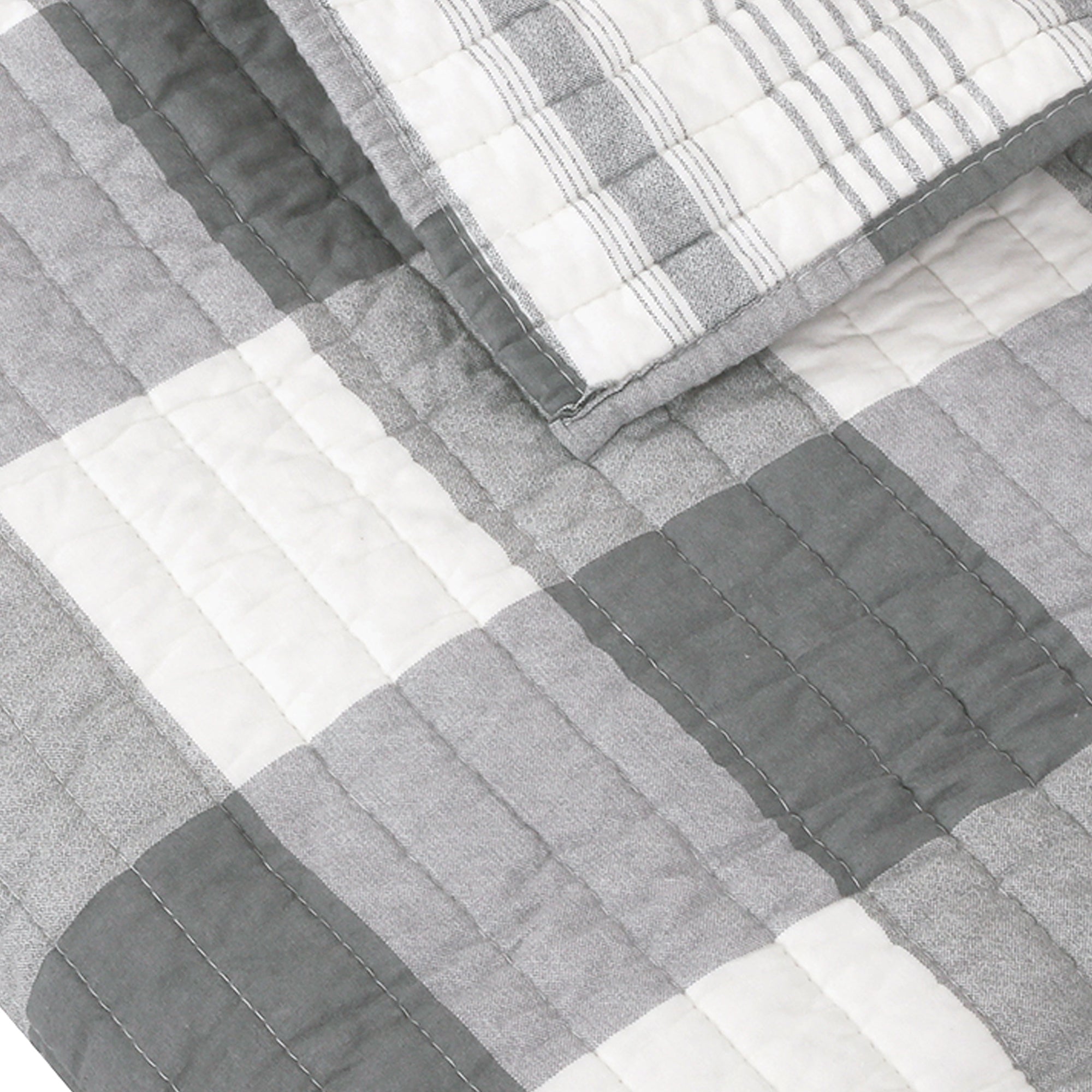 Camden Quilted Throw Blanket - Soft & Cozy Bedspread for Couch, Bed, Sofa - Perfect for Winter Warmth & Home Decor