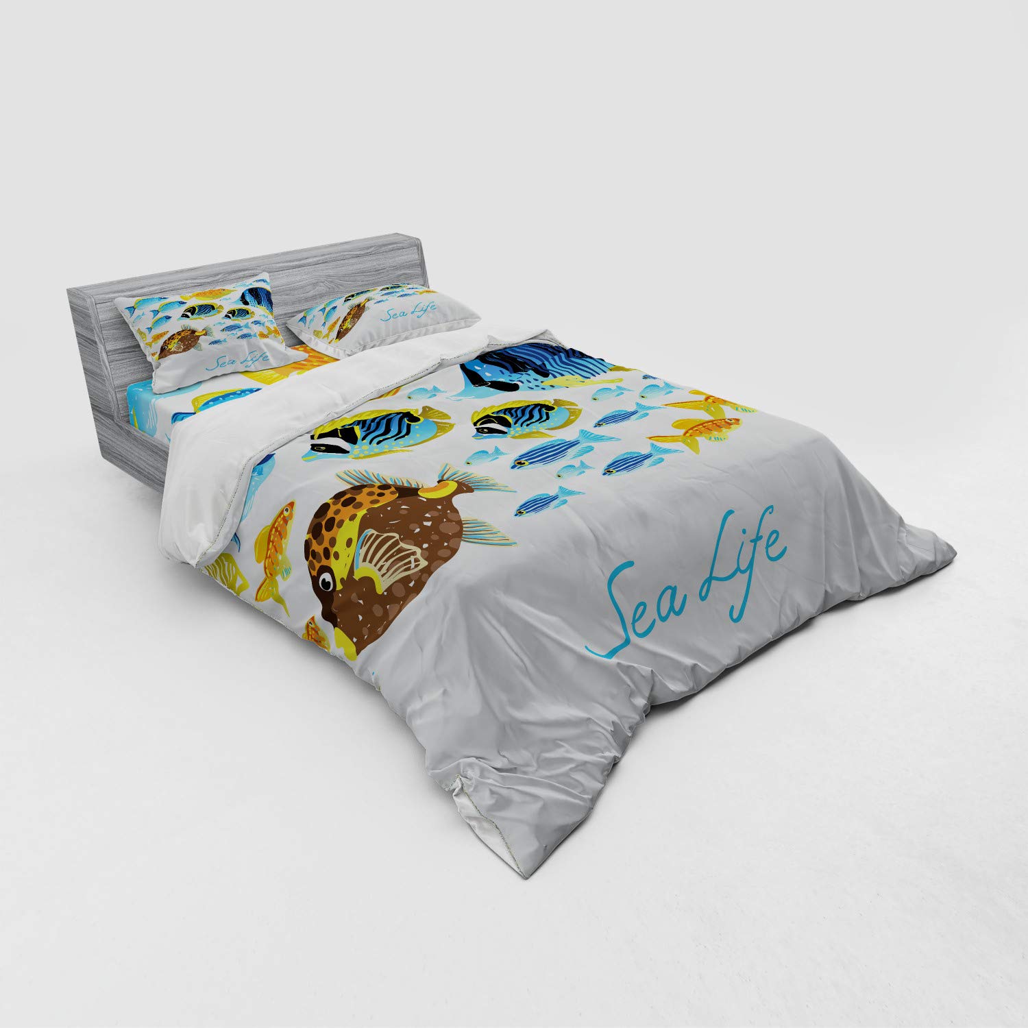 Ambesonne Fish Duvet Cover Set - Queen Size 4-Piece Bedding with Shams & Fitted Sheet | Vivid Underwater Tropical Fish Design for Ocean & Sea Theme Bedroom Decor | Perfect for Kids Rooms, Beach Houses & Aquatic-Themed Interiors