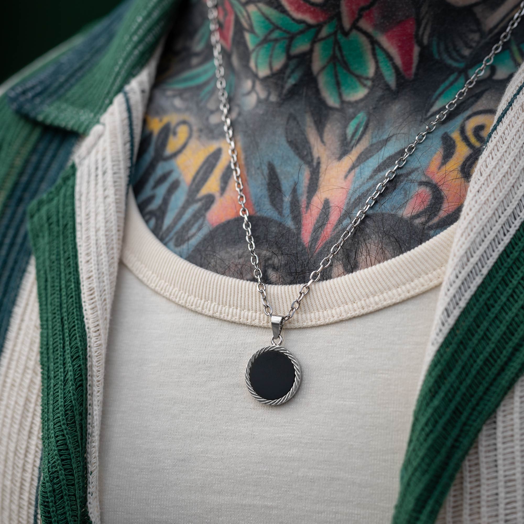 Onyx Medallion Pendant Necklace for Men & Women - Black Stone Jewelry Gift for Birthday, Anniversary - Perfect for Casual Wear, Formal Events & Spiritual Protection