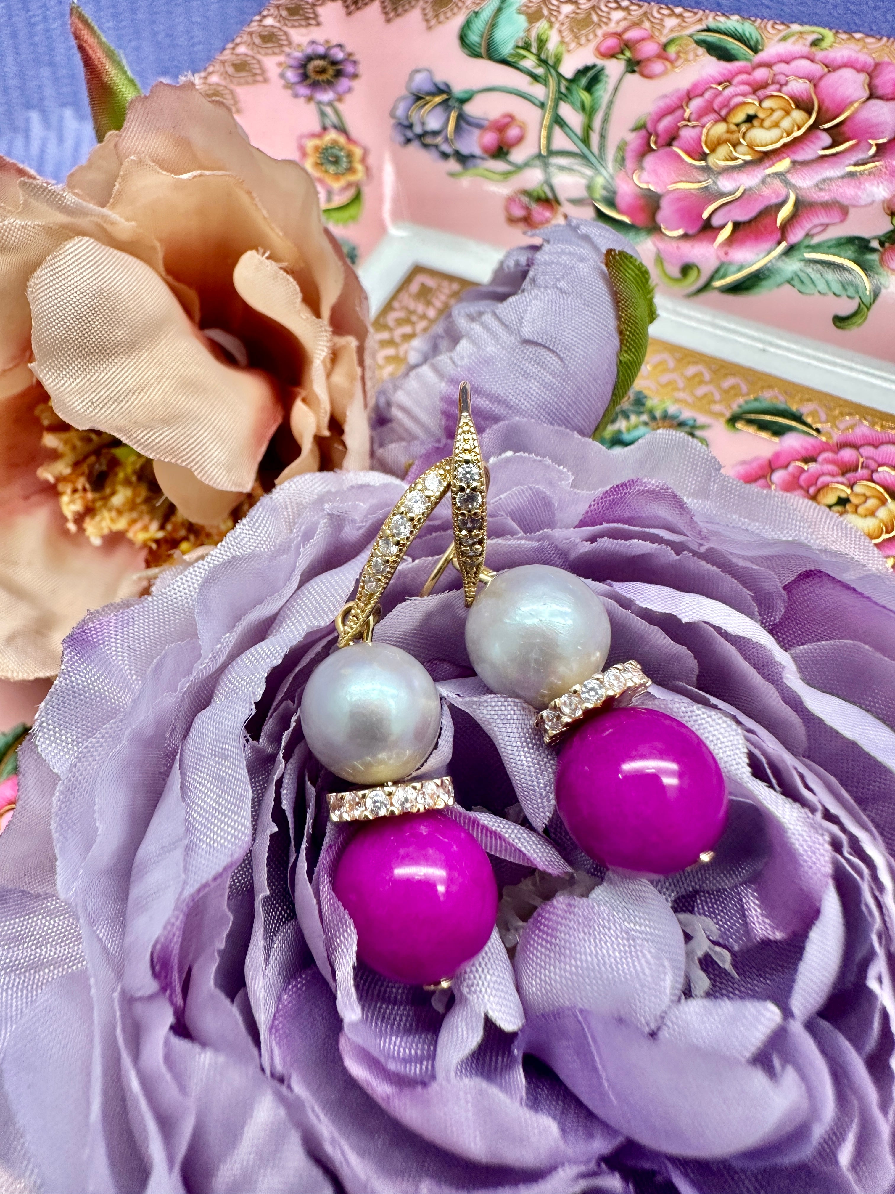 Elegant Gray Freshwater Pearl & Magenta Gemstone Stud Earrings LE012 – Perfect for Weddings, Parties & Special Occasions