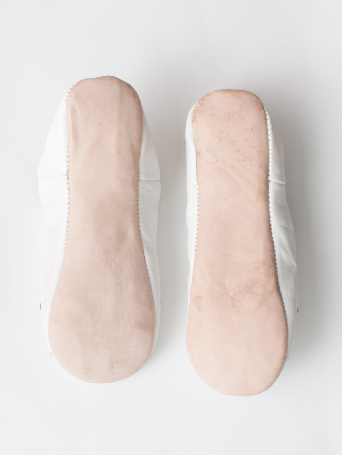 Stylish Moroccan Babouche Sequin Slippers in White & Silver | Comfortable House Shoes for Women | Perfect for Home, Lounge, and Special Occasions