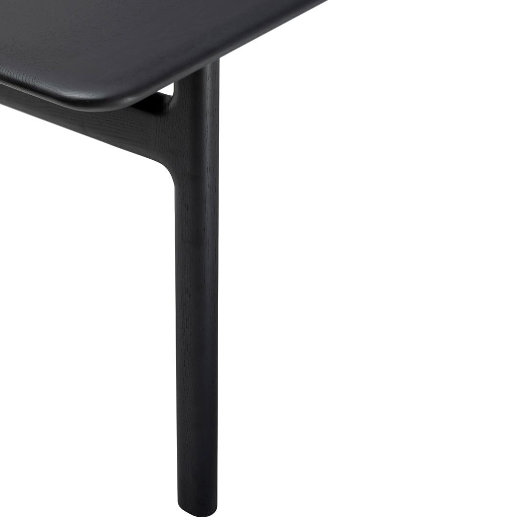 Brioni Modern Dining Table - Elegant Wooden Kitchen Table for 6-8 People | Perfect for Family Dinners & Entertaining Guests