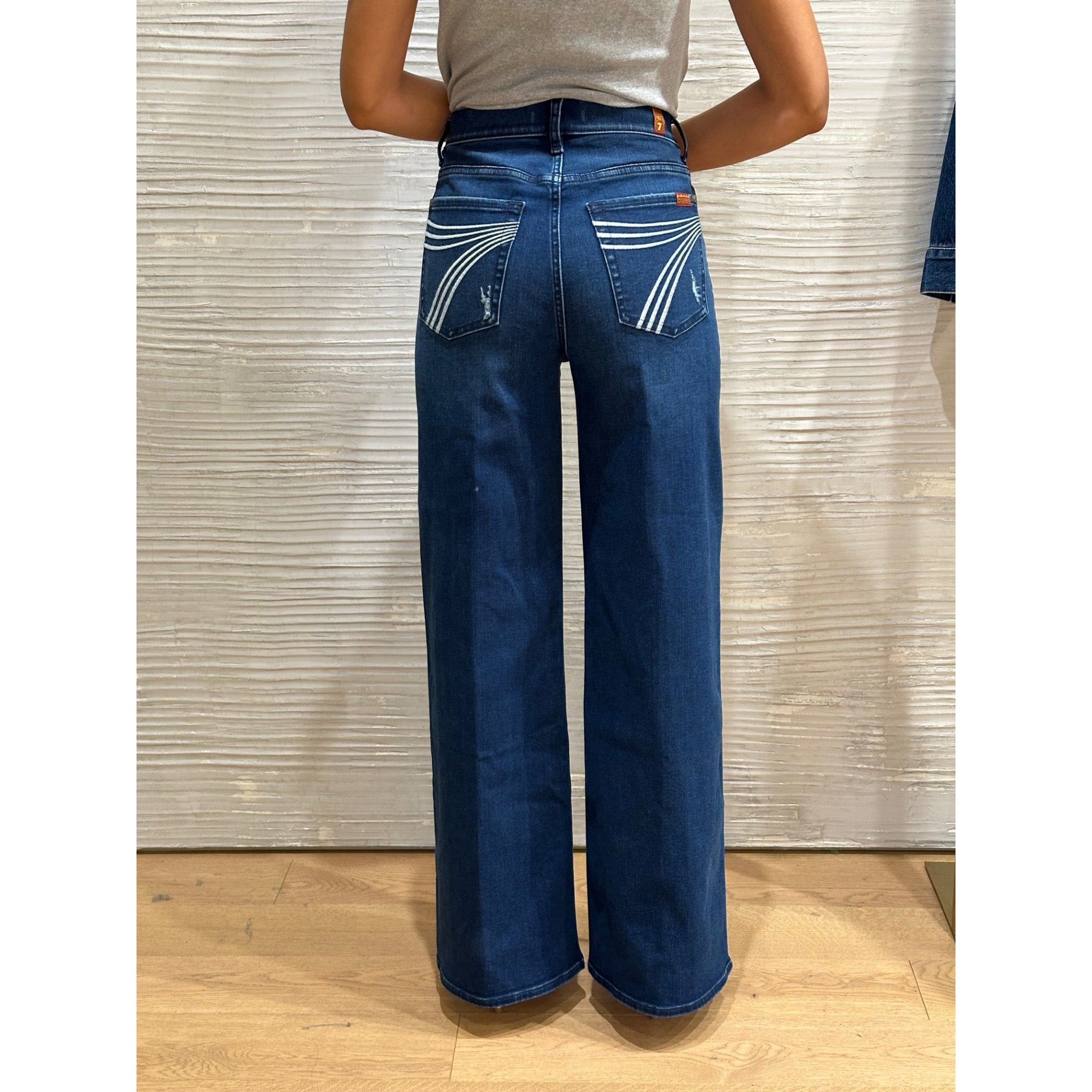 7 For All Mankind Women's Ultra High Rise Dojo Skinny Jeans - Stretch Denim Pants for Casual Wear & Night Out | Perfect for Work, Date Night & Everyday Comfort