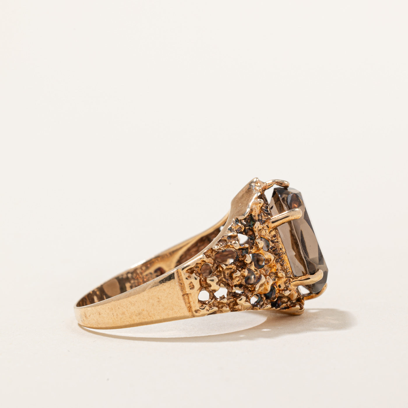 Vintage 1972 London Smoky Quartz Cocktail Ring - 3.50 Carat Genuine Stone - Size 8.5 - Elegant Evening Wear & Special Occasion Jewelry