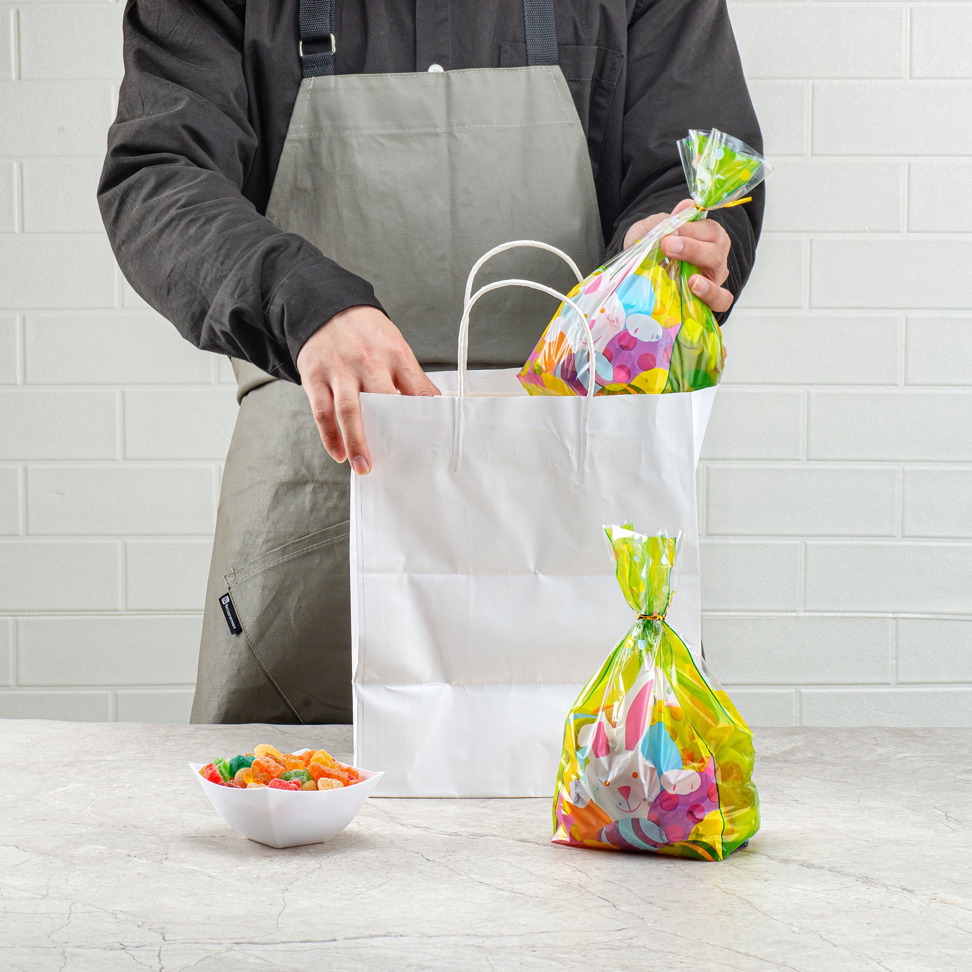Easter Bunny Plastic Candy Bags - 5 x 3 x 11 Inches Gusseted Stand-Up Pouches (4000 Count Bulk Box) - Perfect for Easter Treats, Party Favors & Holiday Candy Packaging