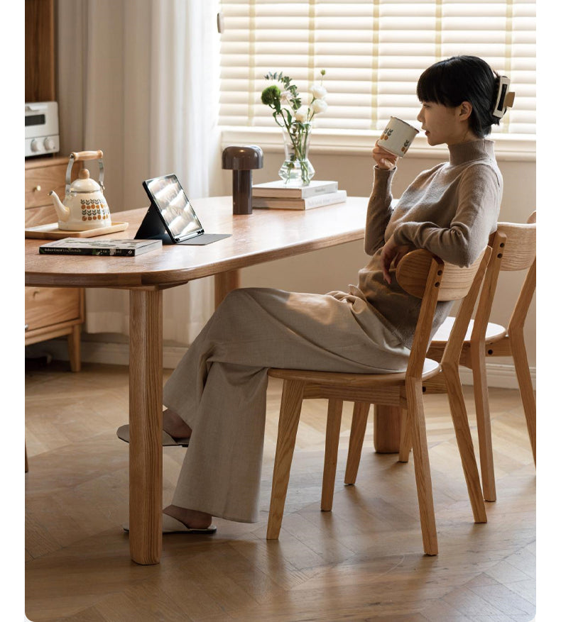 Solid Oak Wood Round Corner Long Dining Table - Rustic Farmhouse Style for Family Gatherings & Dinner Parties