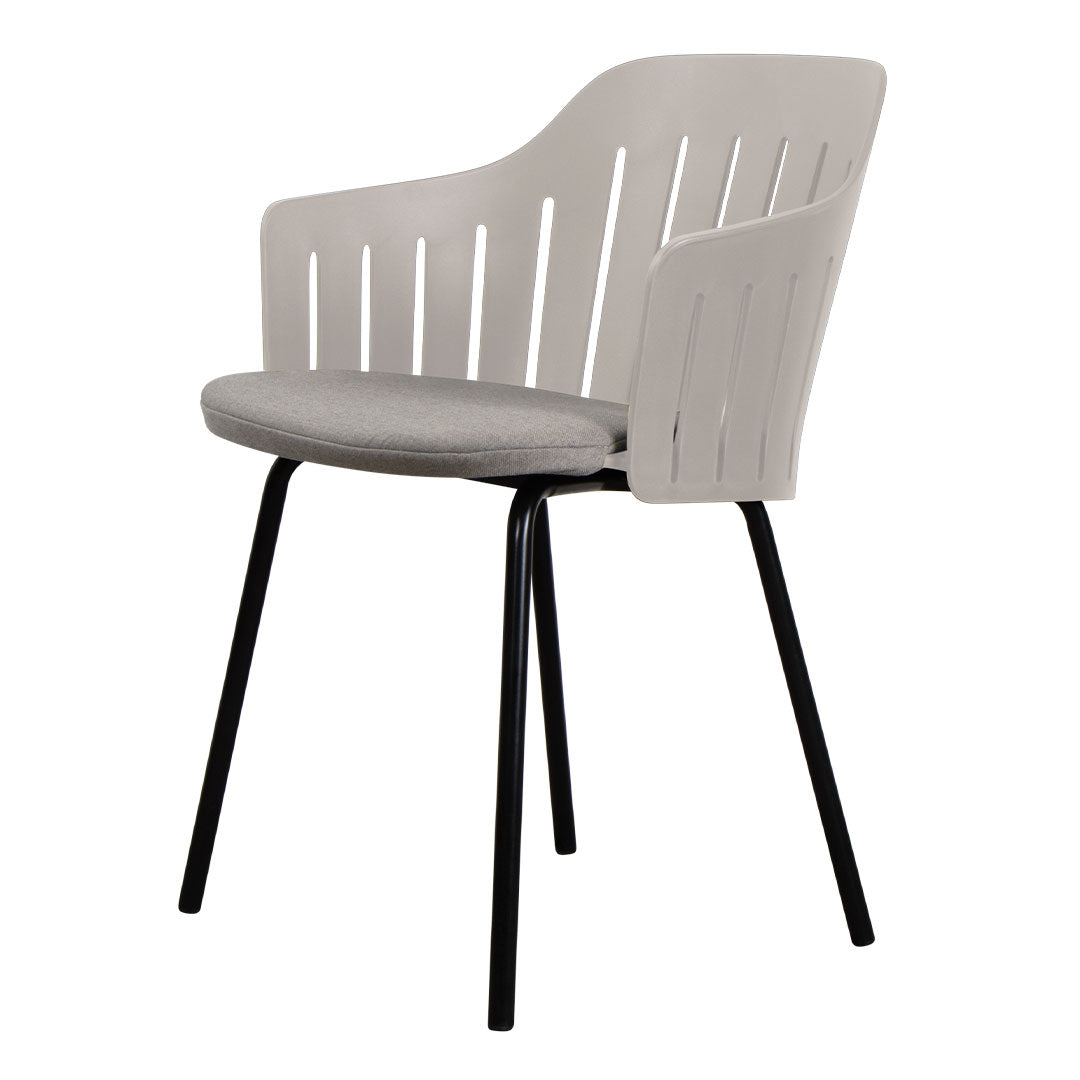 Premium Outdoor Lounge Chair with 4 Sturdy Legs & Removable Seat Cushion - Perfect for Patio, Garden, Poolside & Backyard Relaxation