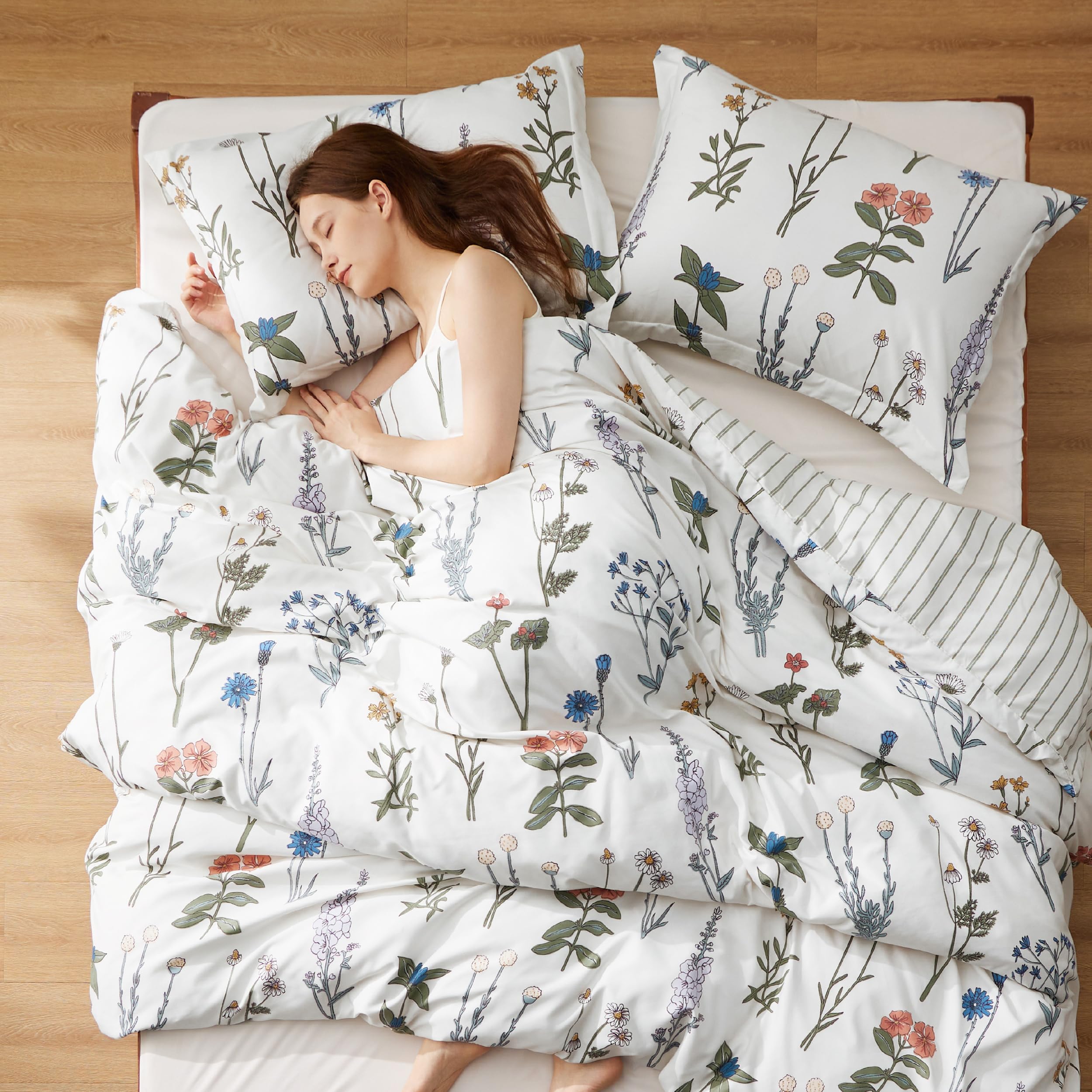 Bedsure Twin/Twin XL Comforter Set - Soft Reversible Coconut White Botanical Floral Dorm Bedding, 2 Piece Set with Comforter & Pillow Sham | Perfect for College Dorm Rooms, Teen Bedrooms & Guest Rooms