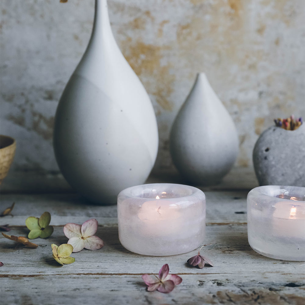 Elegant Handmade Blown Glass Tealight Holder - Decorative Candle Holder for Home, Wedding, Party & Romantic Ambiance Lighting