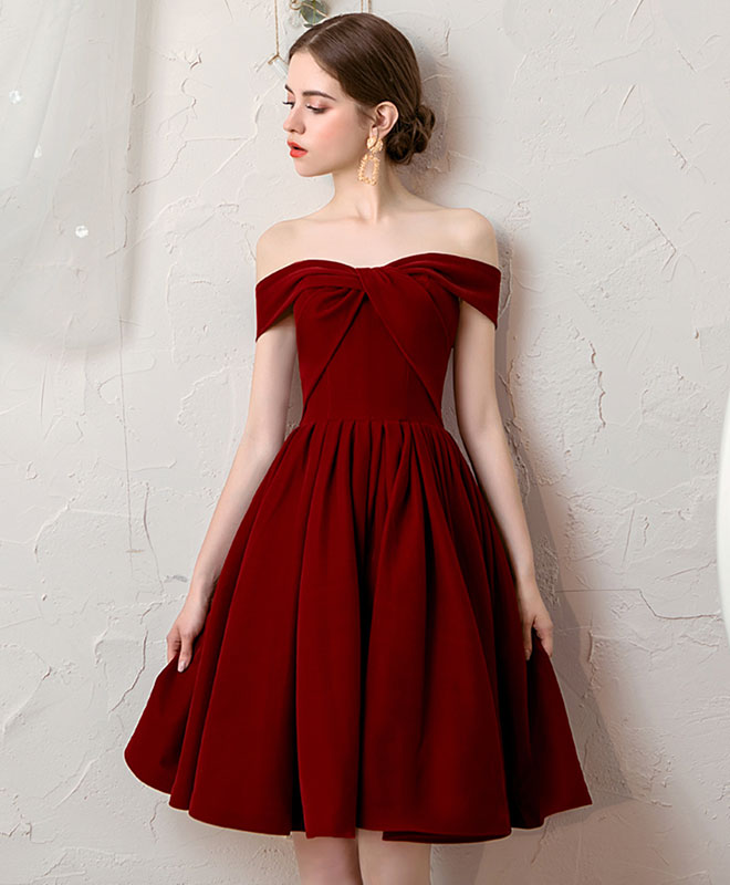 Elegant Burgundy Short Prom Dress for Homecoming - Perfect for Dances, Parties & Special Occasions