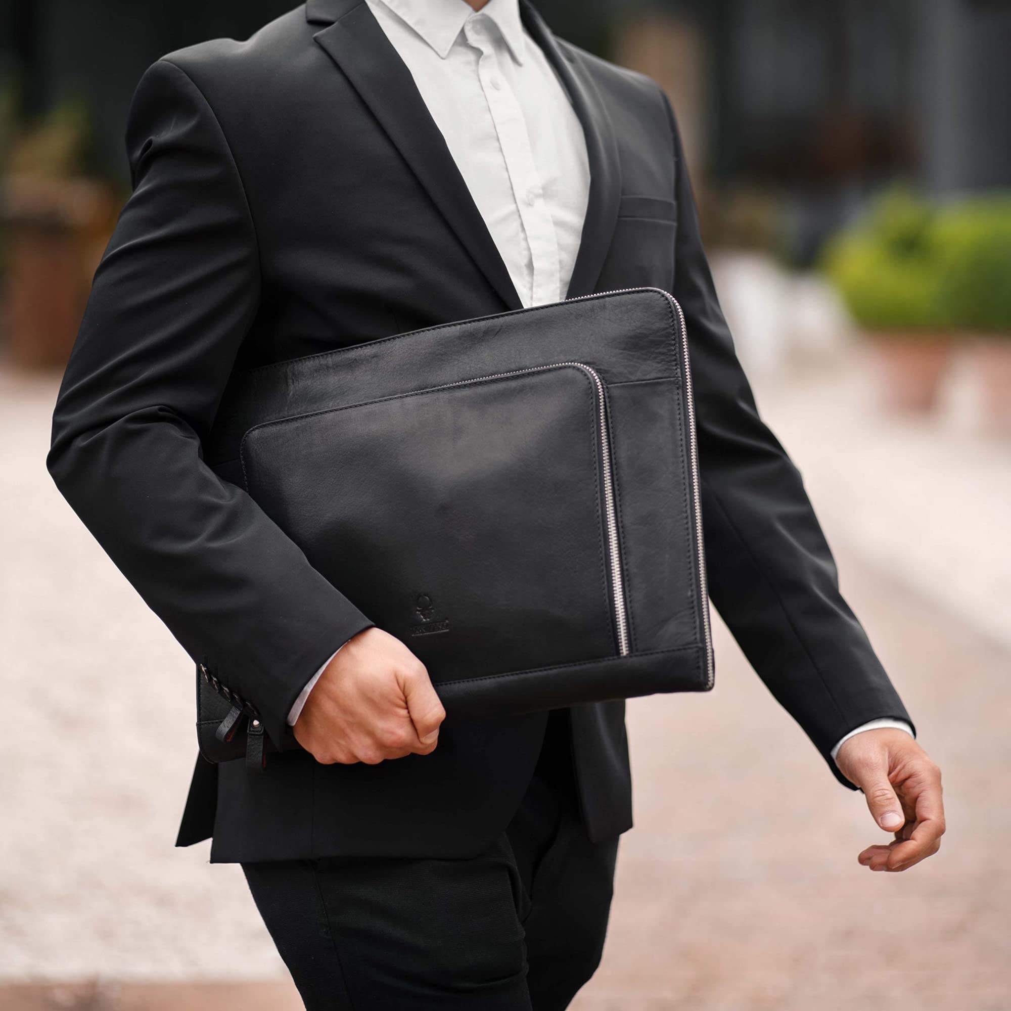 DONBOLSO Laptop Sleeve - Protective Notebook Case for 13-15 Inch Laptops - Waterproof & Scratch-Resistant - Minimalist Design - Perfect for Work, School & Travel