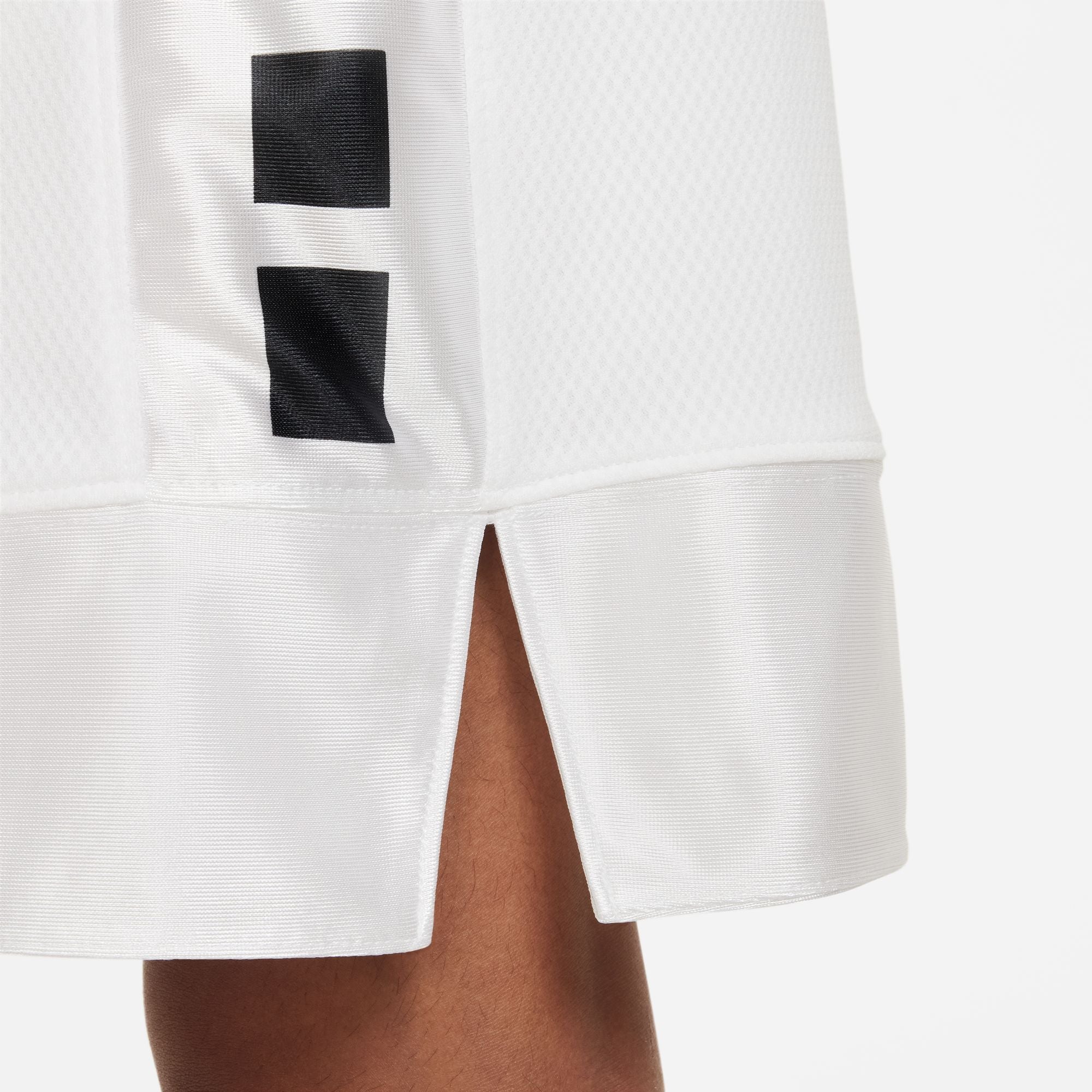 Nike Elite 23 Stripe Basketball Shorts for Boys - Breathable Mesh Fabric with Moisture-Wicking Technology - Perfect for Basketball Games, Training, and Casual Wear