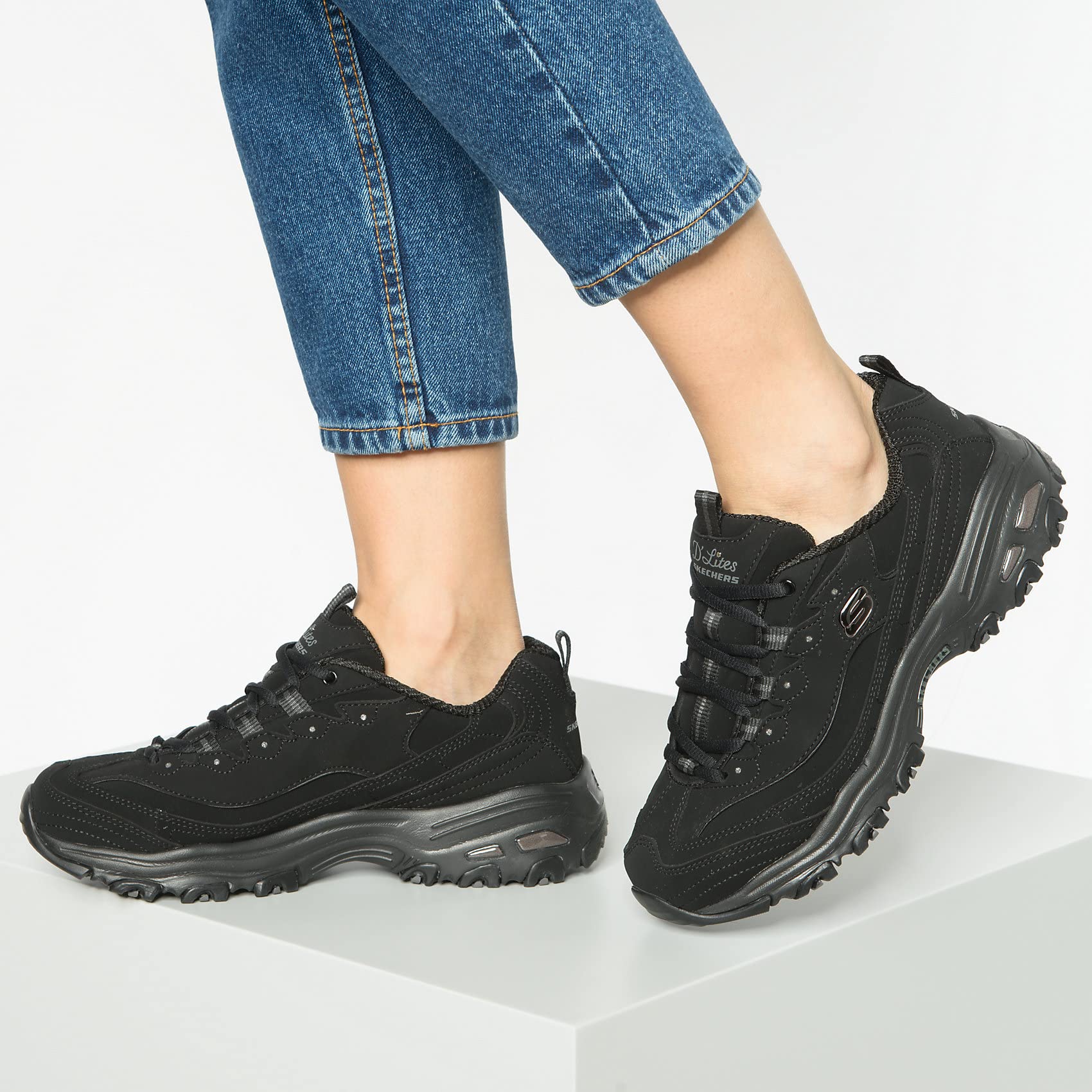 Skechers D'lites Play On Women's Sneakers - Lightweight Comfortable Walking Shoes for Women | Perfect for Casual Wear, Gym & Outdoor Activities