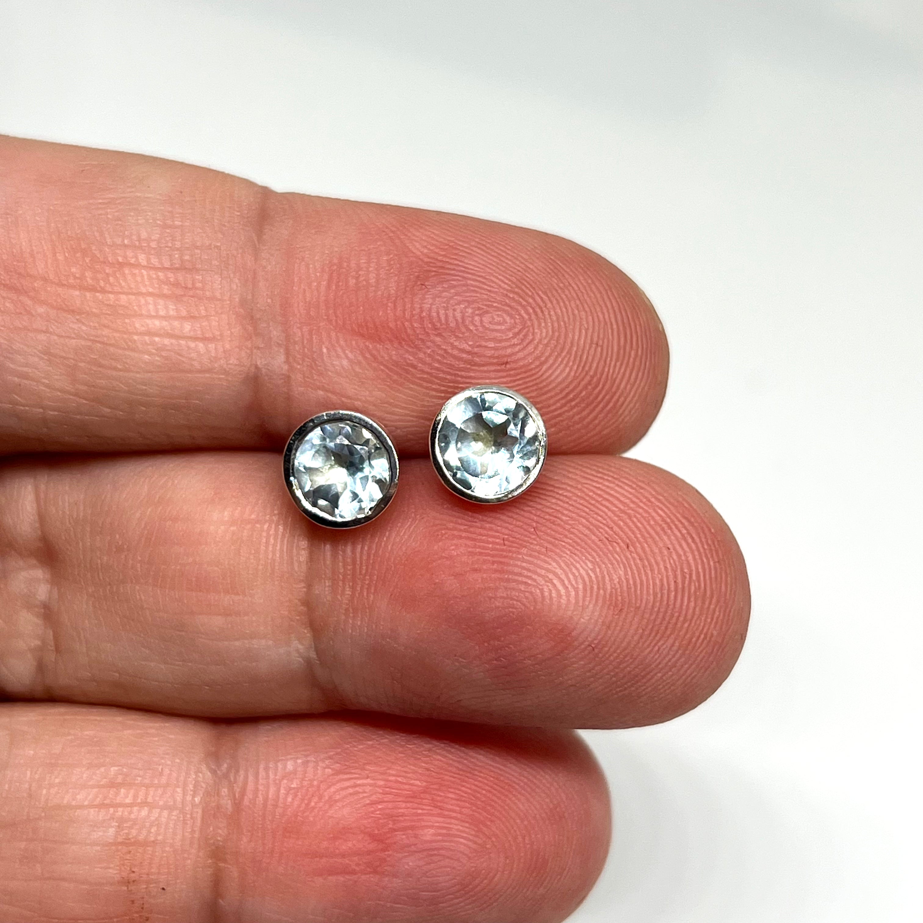 Round Faceted Gemstone Bezel Set Stud Earrings PSE003 - Elegant Jewelry for Women, Perfect for Parties, Weddings & Everyday Wear