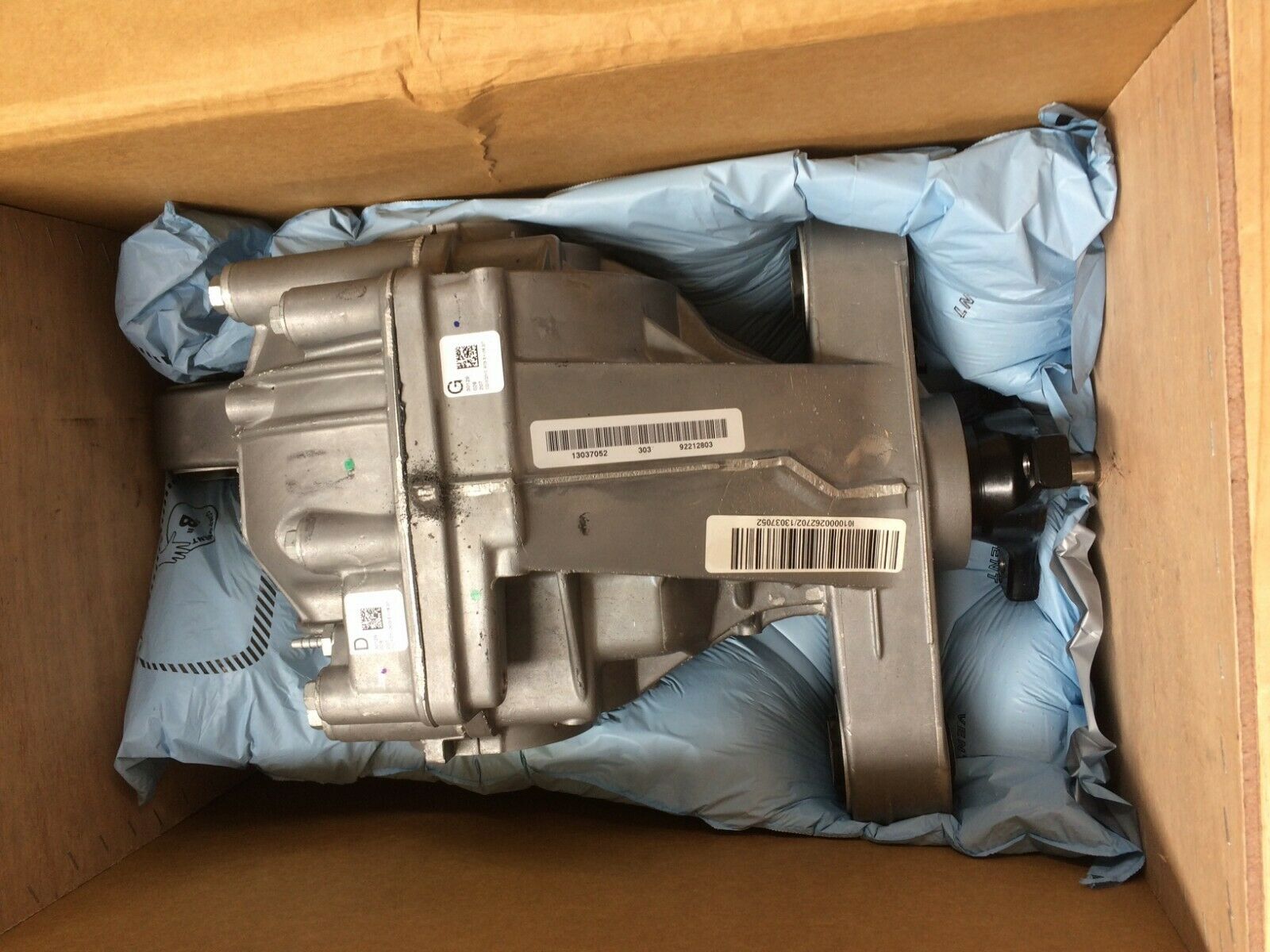 Genuine Commodore VE VF V8 L77 LS3 Non-LSD Differential 2.92 Ratio - Perfect for Performance Upgrades & Drivetrain Modifications