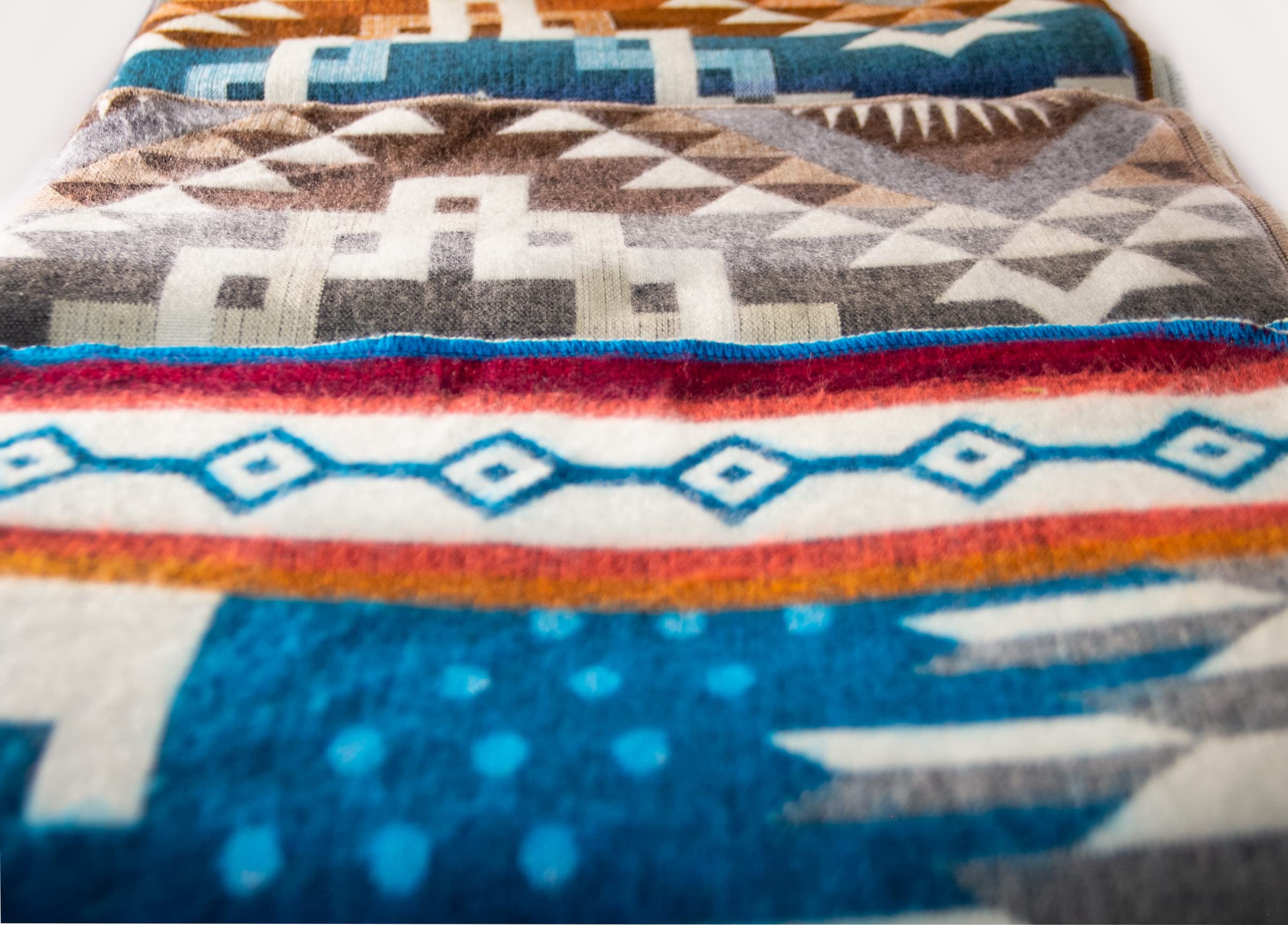 Premium Alpaca Wool Blanket - King Size 90