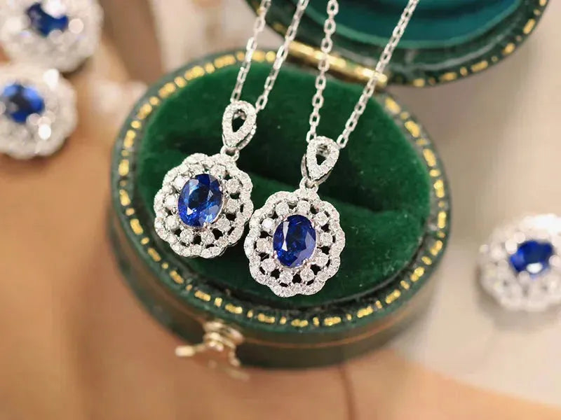 18K White Gold Pendant for Women with Natural Blue Sapphire & Shiny Diamonds - Romantic Embroidery Ball Design Wedding Jewelry Gift for Brides, Anniversaries & Special Occasions