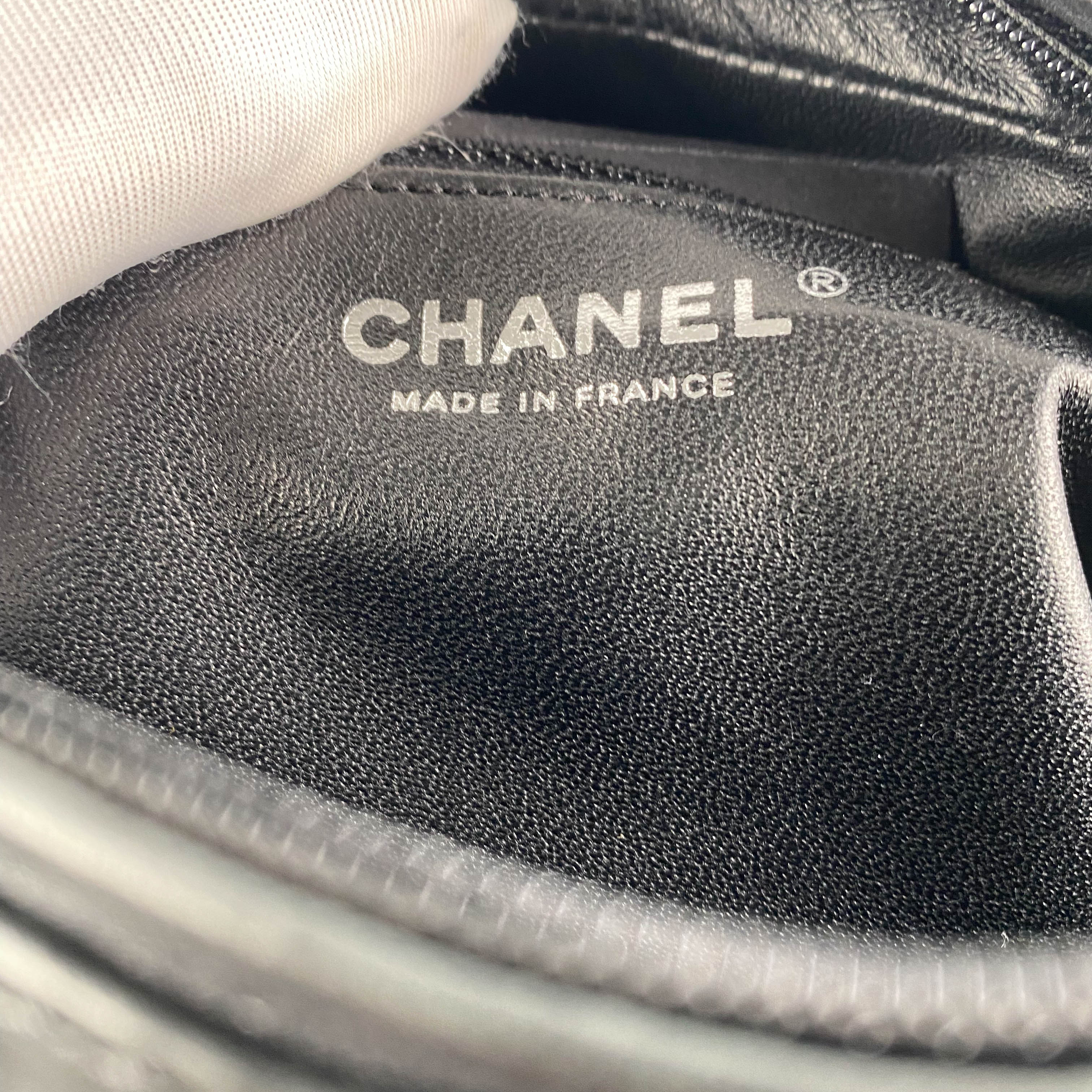 Chanel Black Leather Bowling Bag for Women - Stylish Handbag for Casual Outings, Shopping & Travel