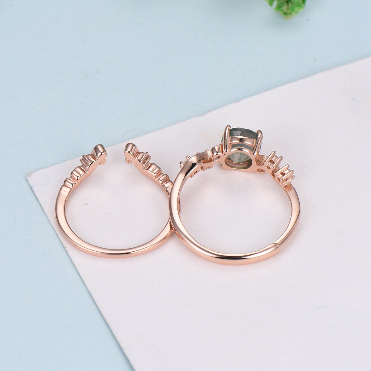 Vintage Moss Agate Engagement Ring Set - 1.5CT Oval Aquatic Agate with Diamond Cluster Wedding Ring - Natural Green Crystal Proposal Gift for Her - Perfect for Anniversaries, Valentine's Day & Romantic Occasions