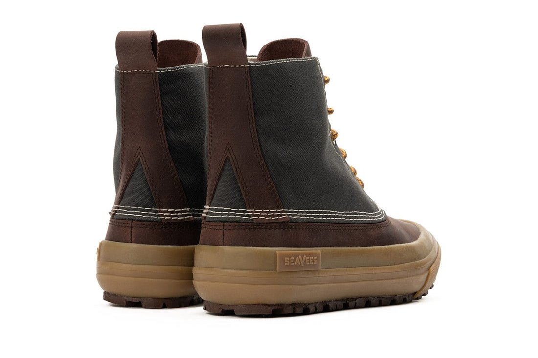 Cascade Range Boots - Waterproof Hiking Boots for Men & Women - Durable Outdoor Trekking Shoes for Mountain Climbing & Trail Running - Perfect for Camping, Backpacking & Adventure Travel