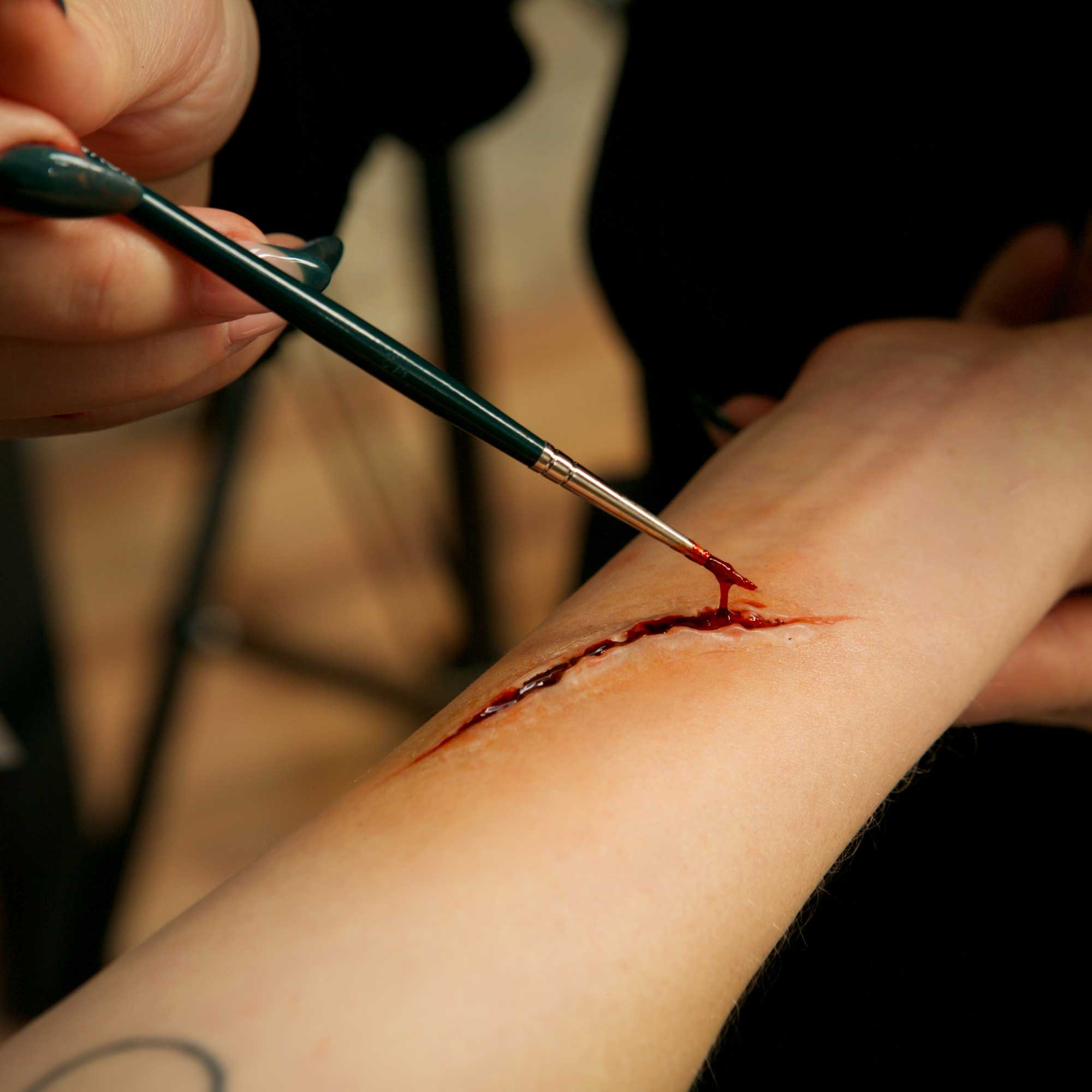 Professional Silicone Modeling Compound for Realistic Wound, Scar & Prosthetic SFX Makeup - Perfect for Halloween, Cosplay & Special Effects Artists