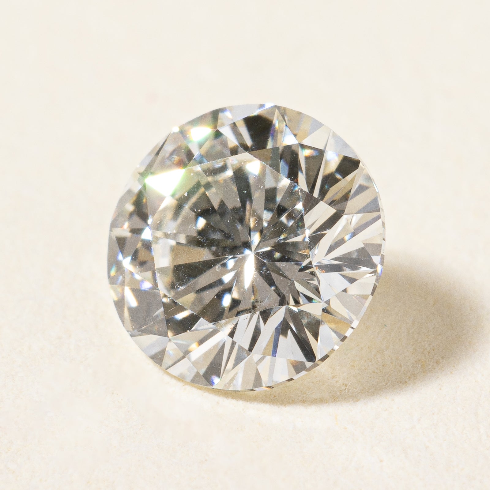 0.56ct Round Brilliant Cut Loose Diamond for Engagement Rings & Fine Jewelry | GIA Certified Natural Diamond | Ideal Cut, D Color, VS1 Clarity | Perfect for Wedding Bands, Earrings & Pendants