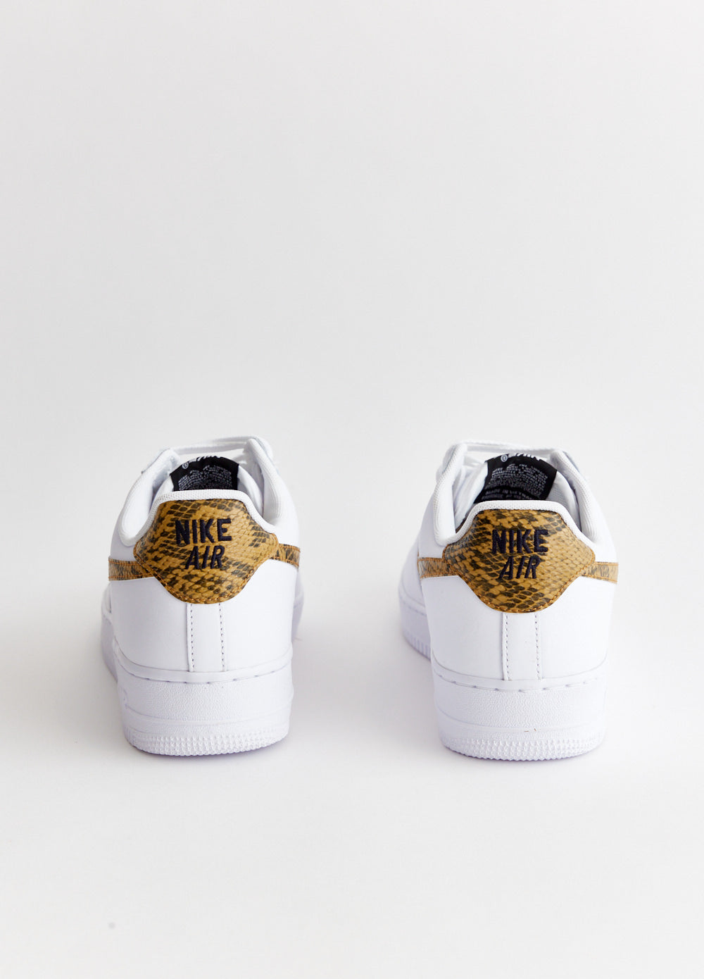 Nike Air Force 1 Low Retro 'Ivory Snake' White Men's Basketball Sneakers - Casual Streetwear & Urban Fashion Shoes for Everyday Wear