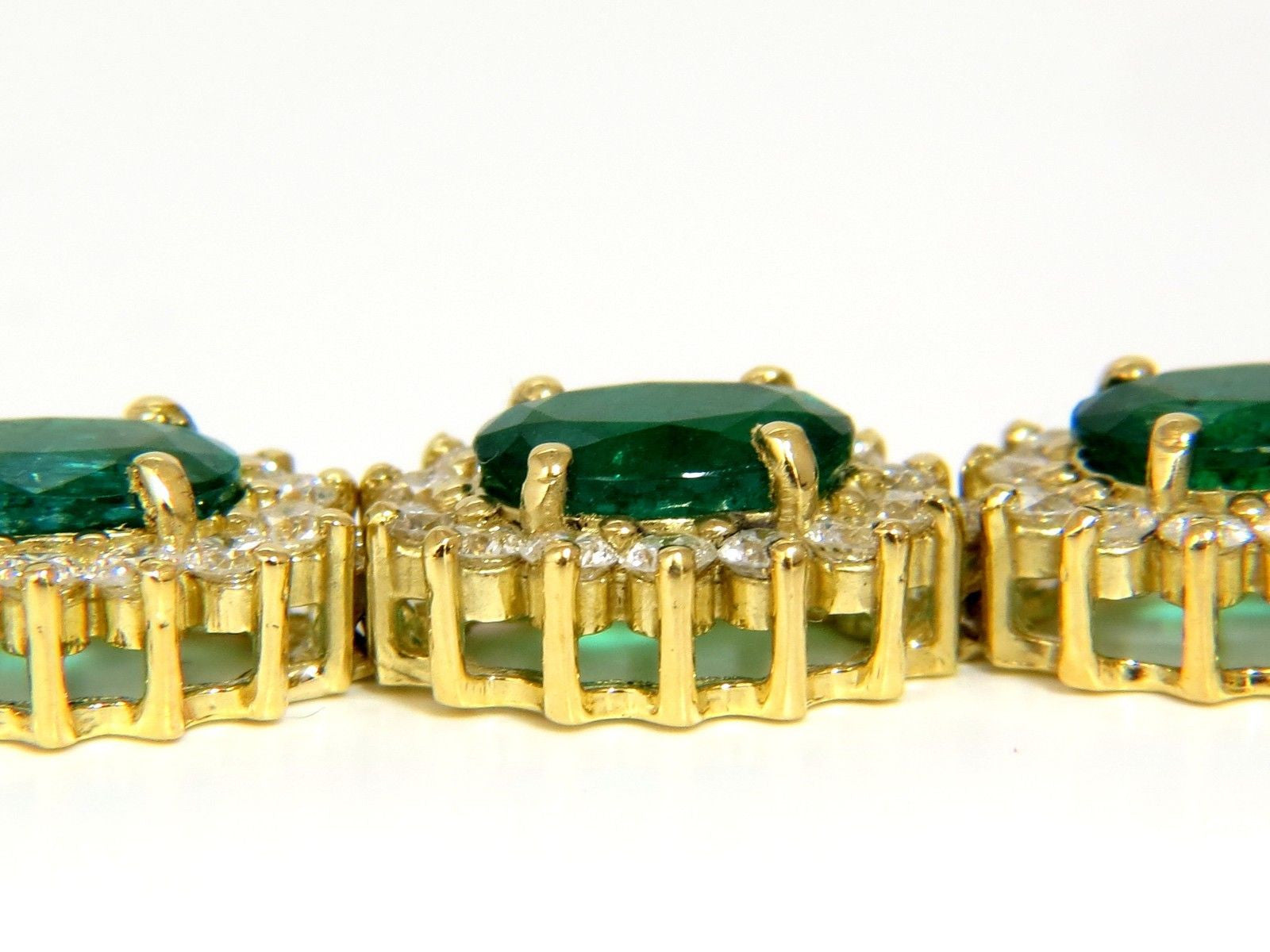 30.26CT Natural Zambia Vivid Green Emerald Diamond Bracelet - 8.5 Inch Luxury Jewelry for Women, Perfect for Weddings, Parties & Special Occasions