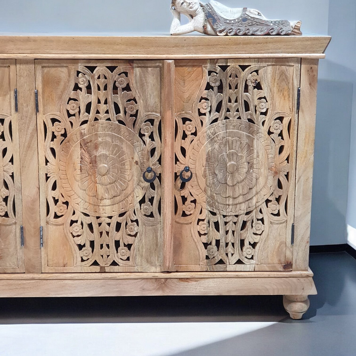 Handmade Carved Indian Mango Wood Sideboard with 4 Doors - Brown Buffet Cabinet 71