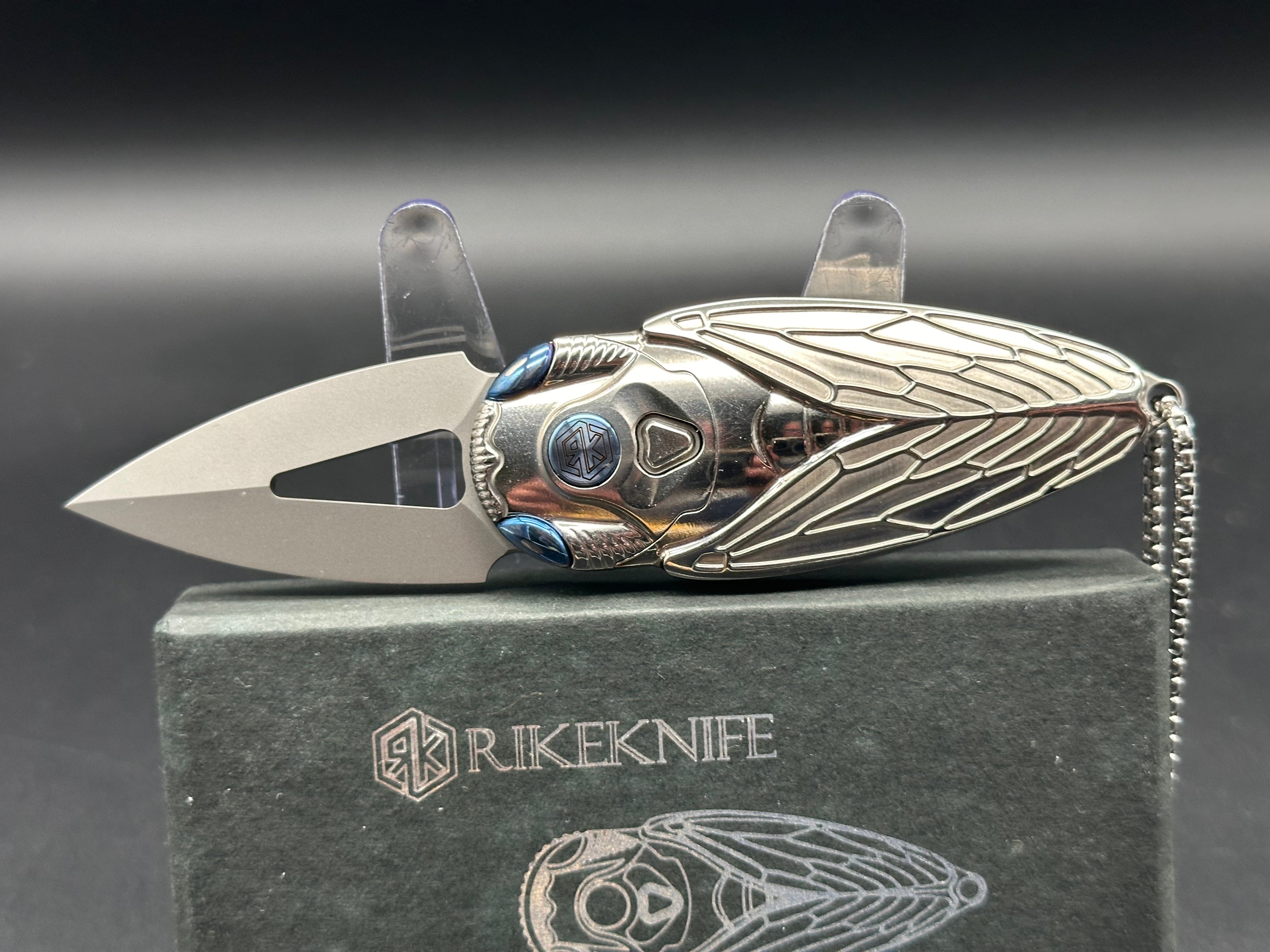 Rike Cicada - Premium Outdoor Solar Lights for Garden, Patio, Yard & Pathway - Waterproof & Energy-Efficient Landscape Lighting for Home Decor & Backyard Ambience