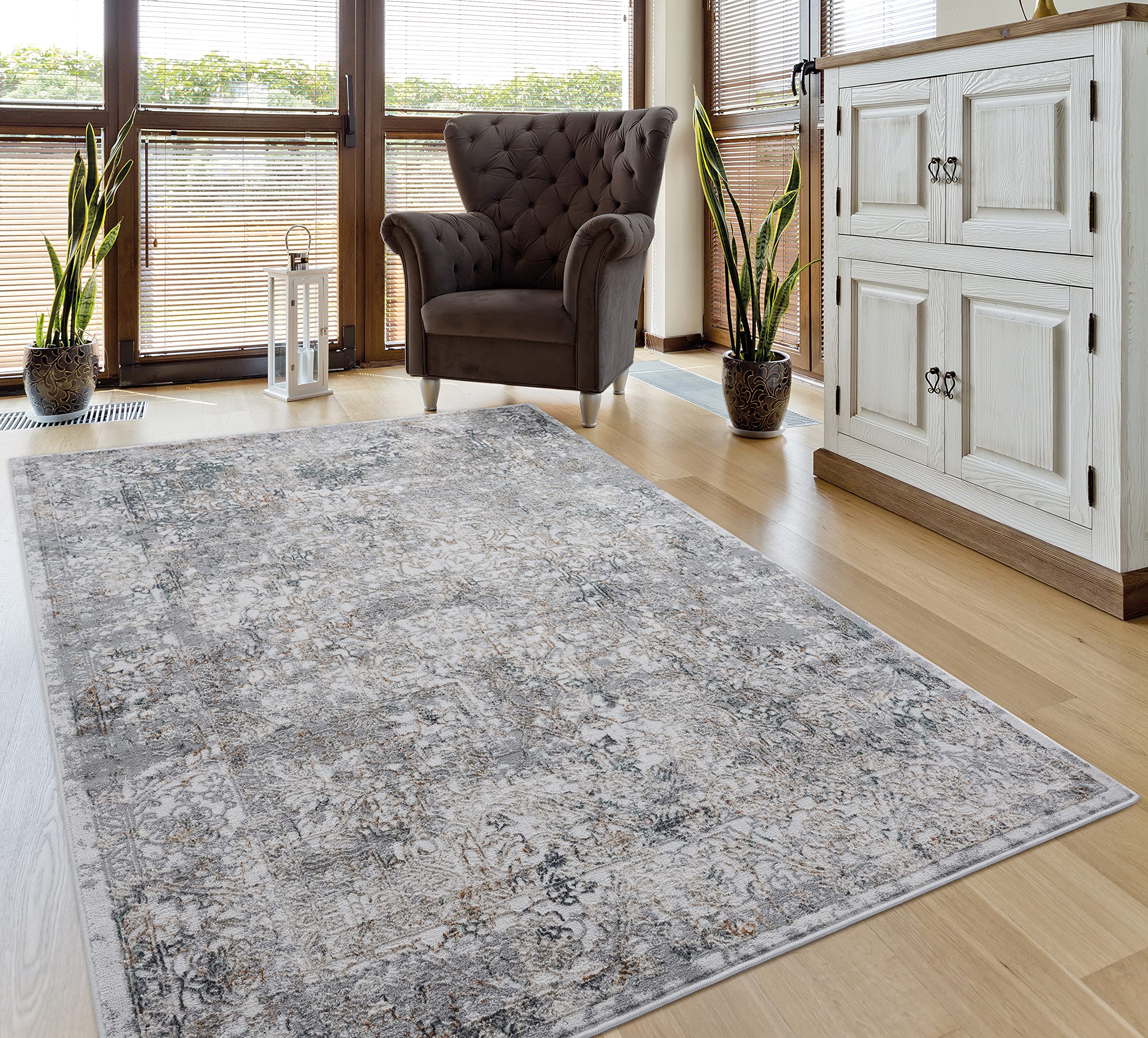 Emojy Chi Wheat Accent Rug 1'11