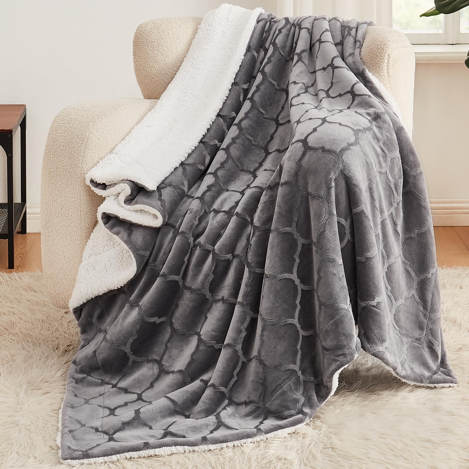 L'AGRATY Sherpa Throw Blanket - Ultra Soft 50