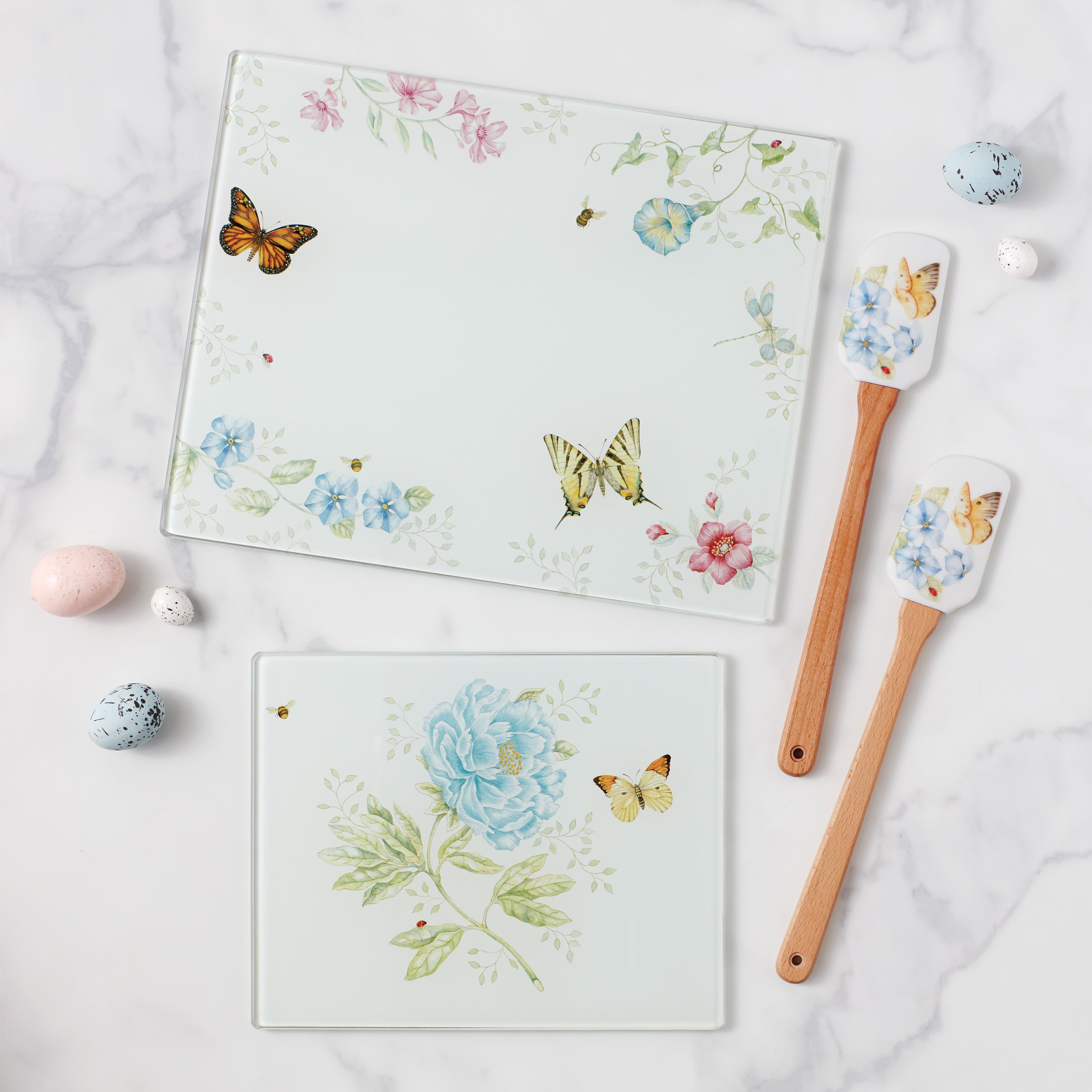 Butterfly Meadow Small Cutting Board - Premium Bamboo Cutting Board for Kitchen, Perfect for Chopping Fruits, Vegetables & Cheese - Ideal for Home, Picnics & Gifts