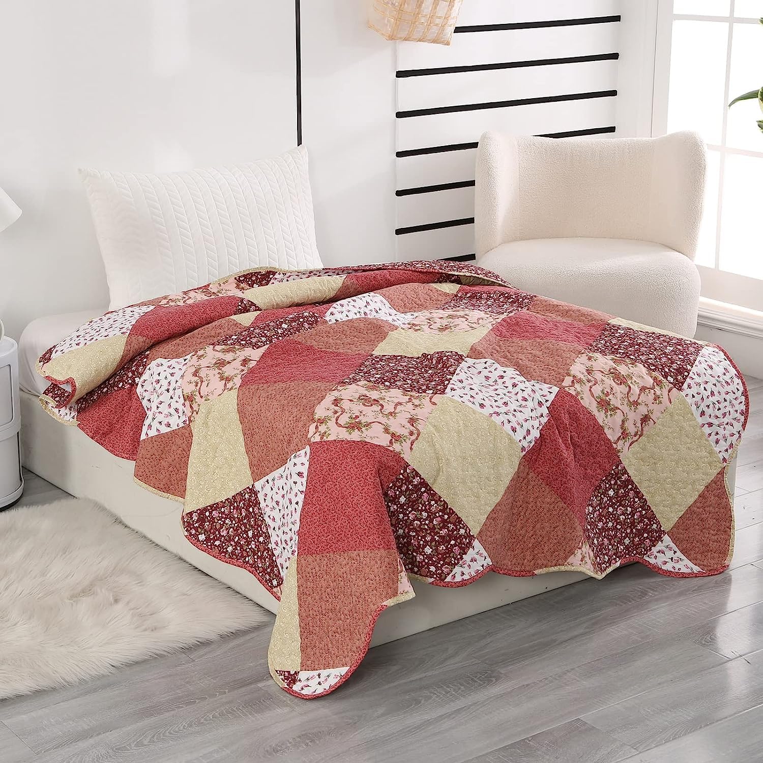 Soft Reversible Floral Quilt Blanket - 50x60 Inch Microfiber Patchwork Throw - Red, Pink & White Shabby Chic Design - Lightweight Bedding for Sofa, Bed & Nursery Decor - Cozy Home & Gift Idea