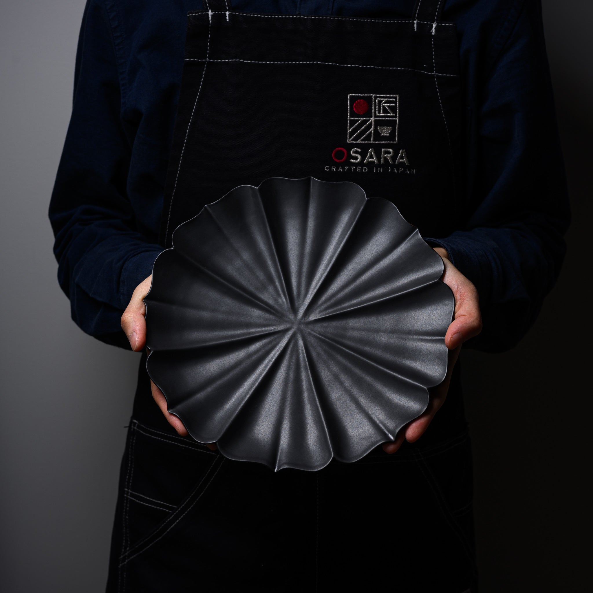 USUKIYAKI Handmade Large Ceramic Plate - Ryoka Black - Authentic Japanese Pottery for Dining & Home Decor | Perfect for Sushi, Appetizers & Elegant Table Settings