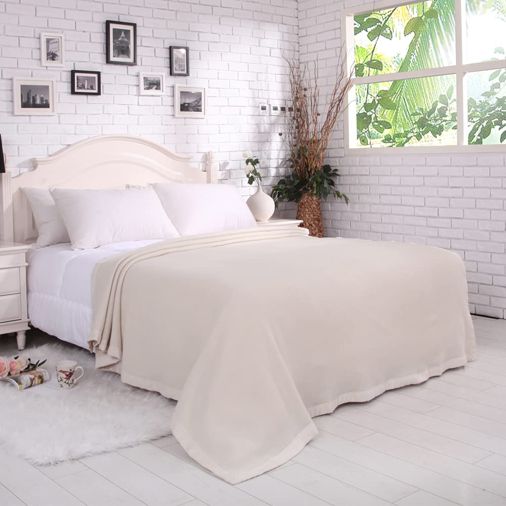 100% Pure Merino Wool Blanket - Queen Size (90x90 Inches, Ivory) - Ultra Soft & Warm Camping Blanket for Outdoor Adventures, Cozy Bed Cover for Winter, Perfect for Picnics, Hiking and Home Decor