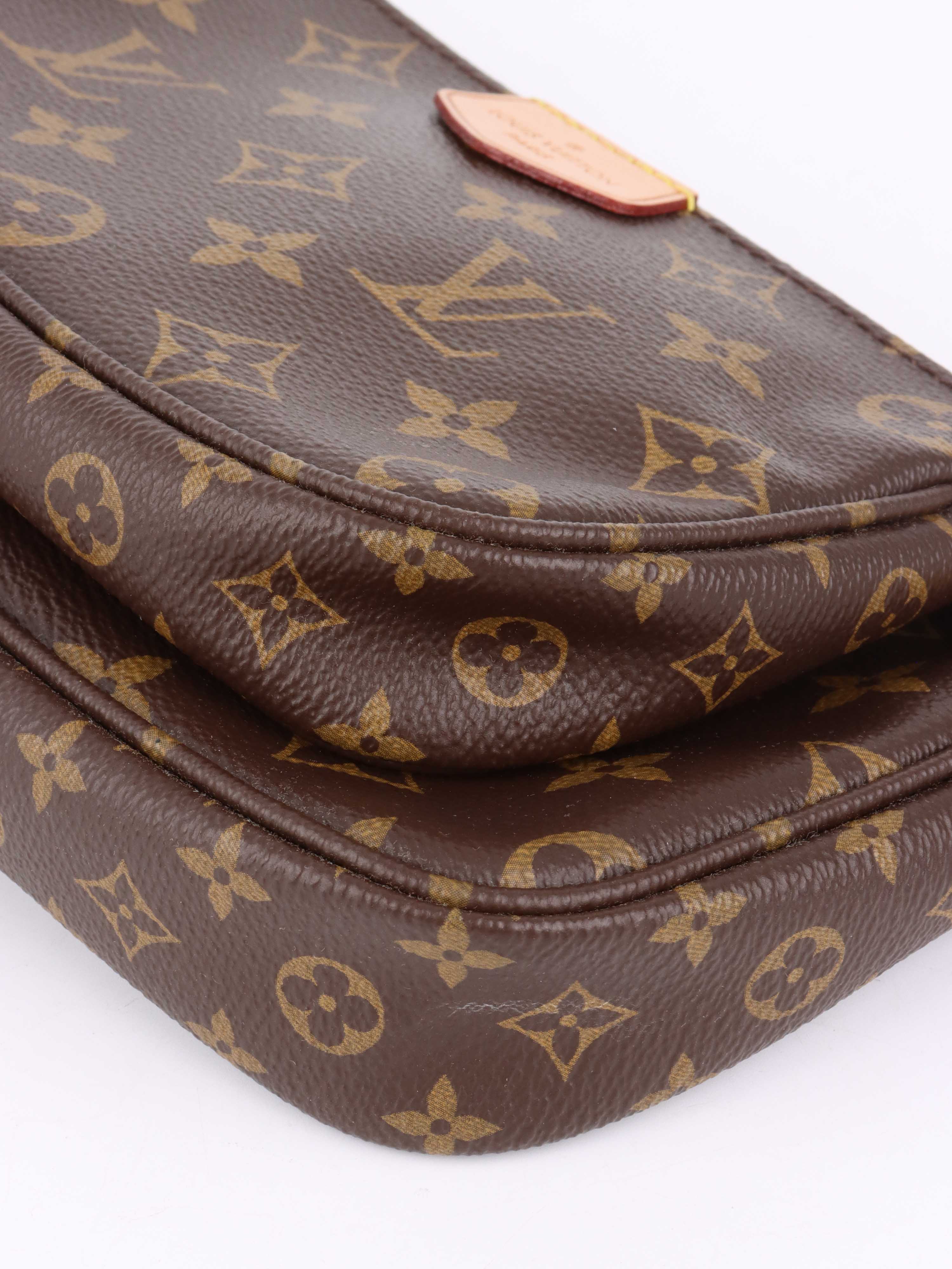 Louis Vuitton Multi Pochette Accessories Bag - Crossbody Purse with Removable Straps & Pouches - Perfect for Travel, Work & Everyday Use