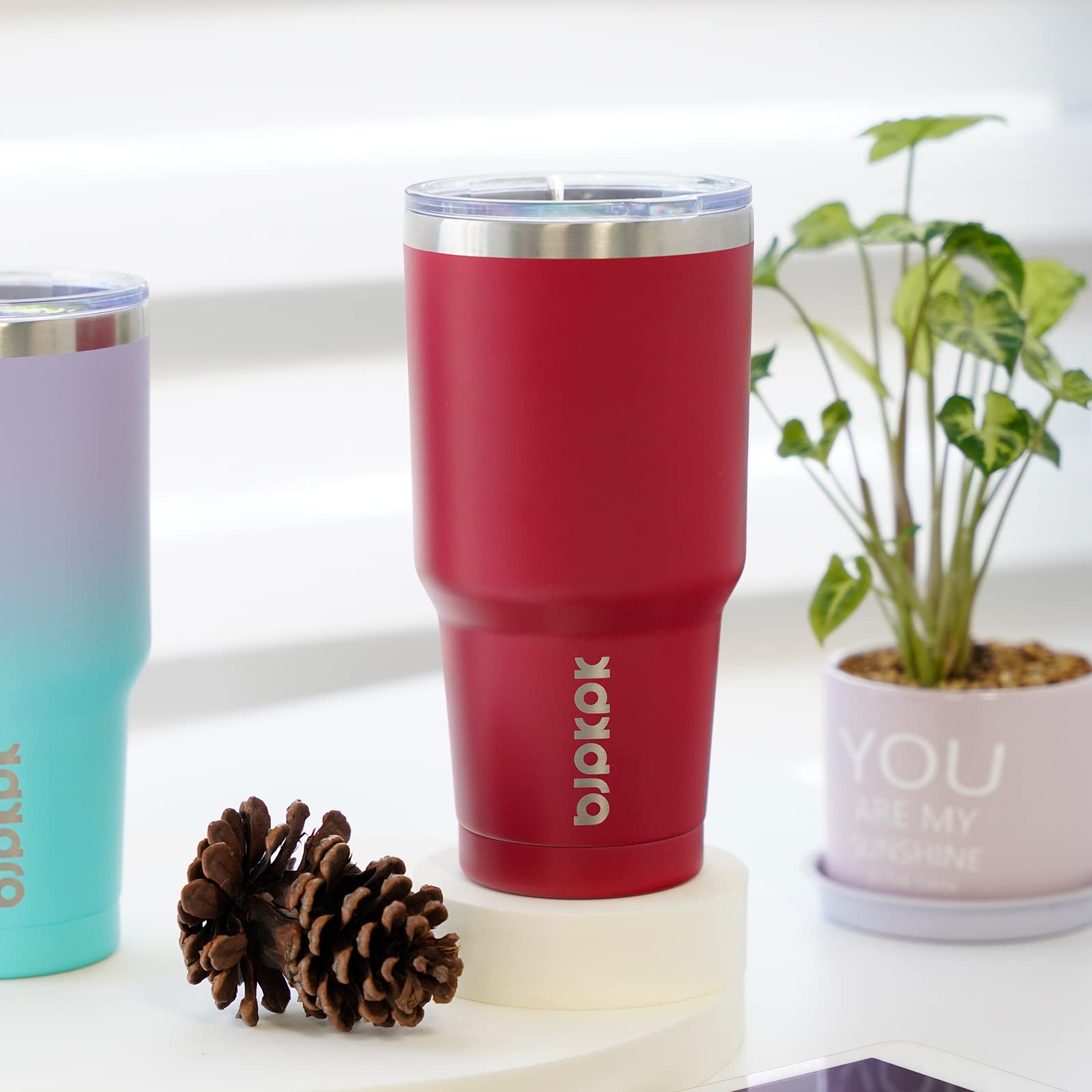 30 oz Stainless Steel Tumbler with Lid and Straw - Double Wall Vacuum Insulated Cup for Hot & Cold Drinks - Leakproof Travel Mug for Women & Men - Perfect for Office, Gym, Hiking and Outdoor Activities (Apricot)