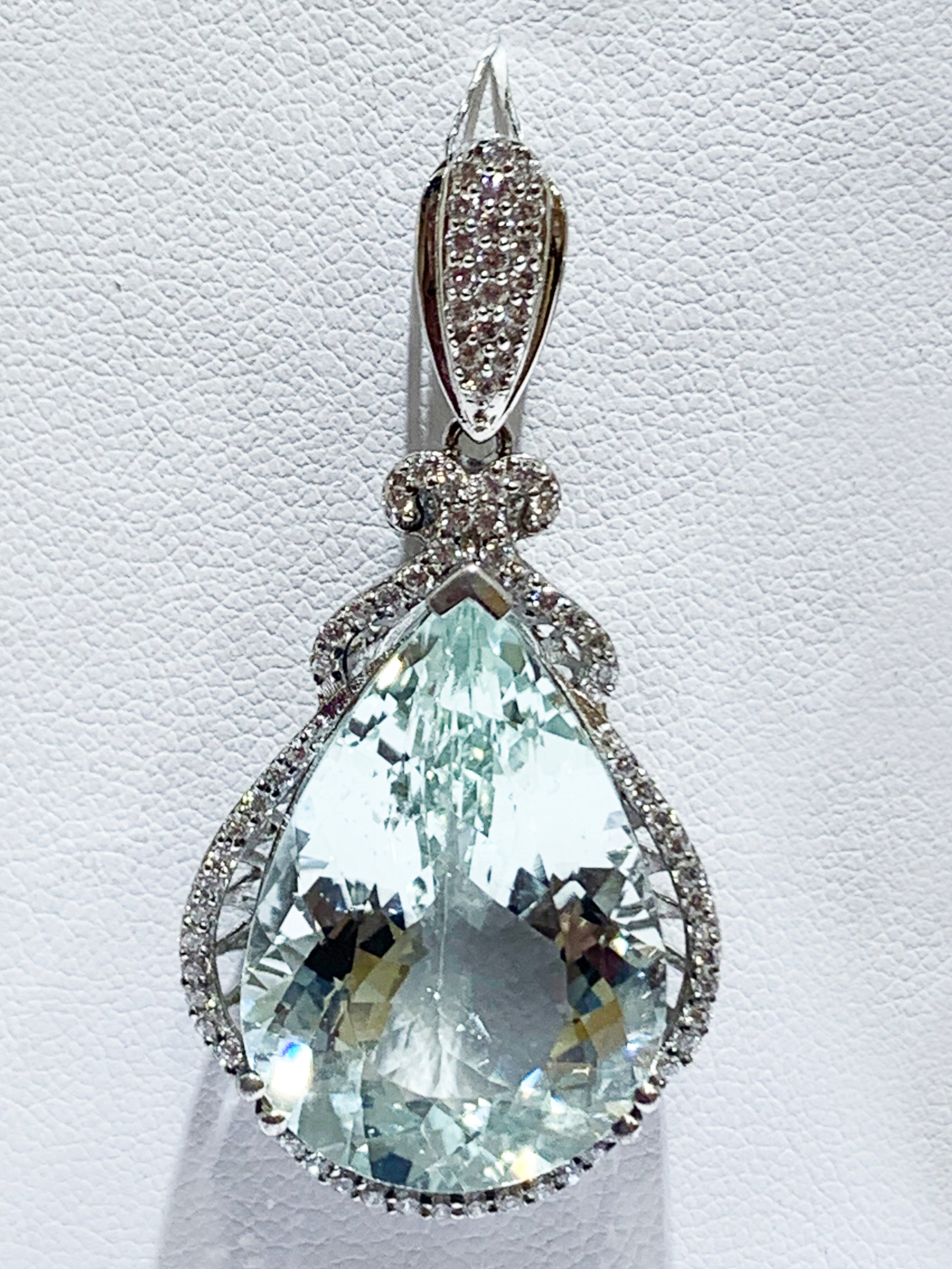 14K White Gold Aquamarine Pendant Necklace for Women - Elegant March Birthstone Jewelry Gift for Mom, Wife, or Girlfriend - Perfect for Anniversaries, Birthdays & Special Occasions