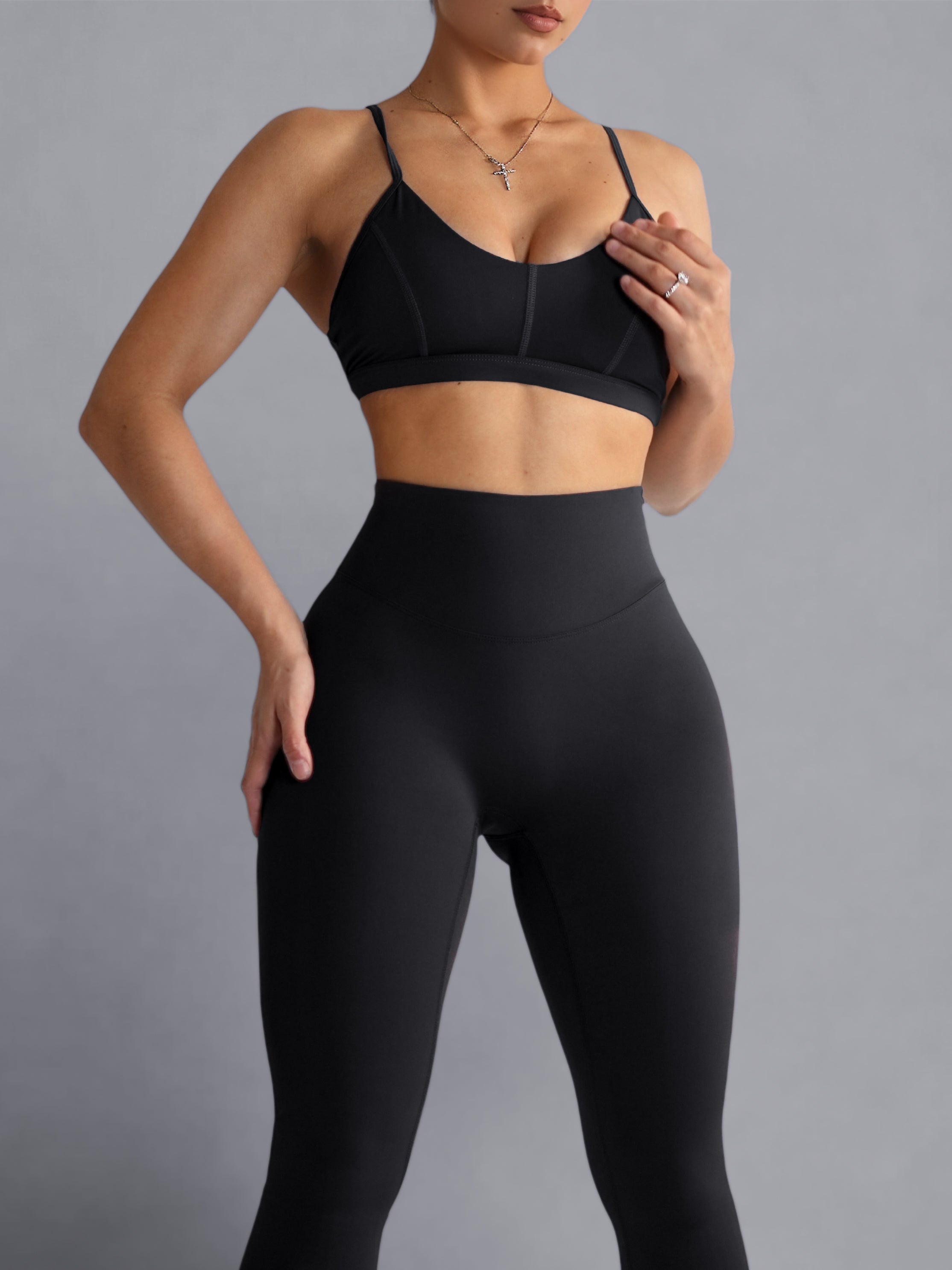 Bratty Sports Bra for Women - High Support Workout Top - Black - Perfect for Yoga, Running & Gym