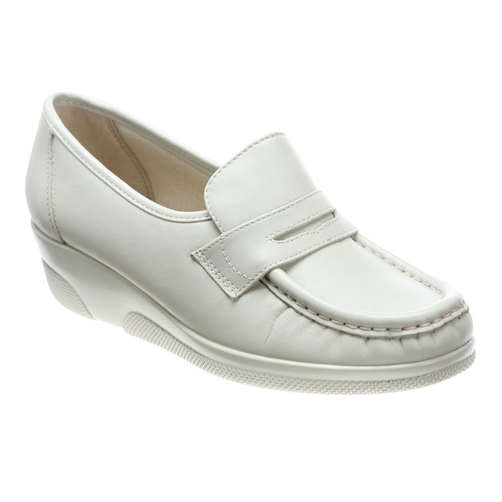 SoftSpots Women's Casual Slip-On Loafers - Comfortable Walking Shoes for Work, Travel & Everyday Wear - Lightweight Breathable Flats with Cushioned Insoles